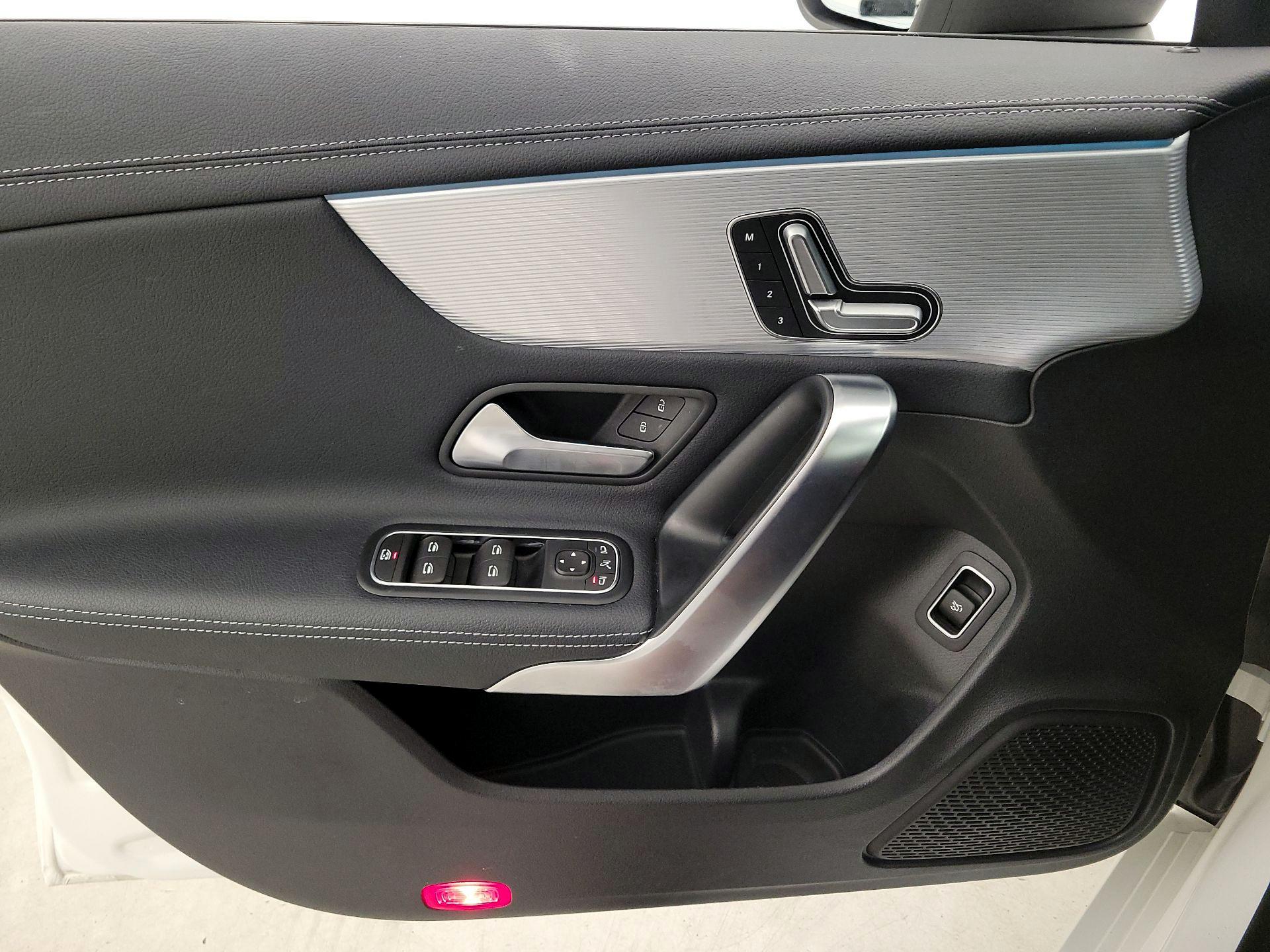 Thumbnail: 2021 Mercedes-Benz CLA - 12