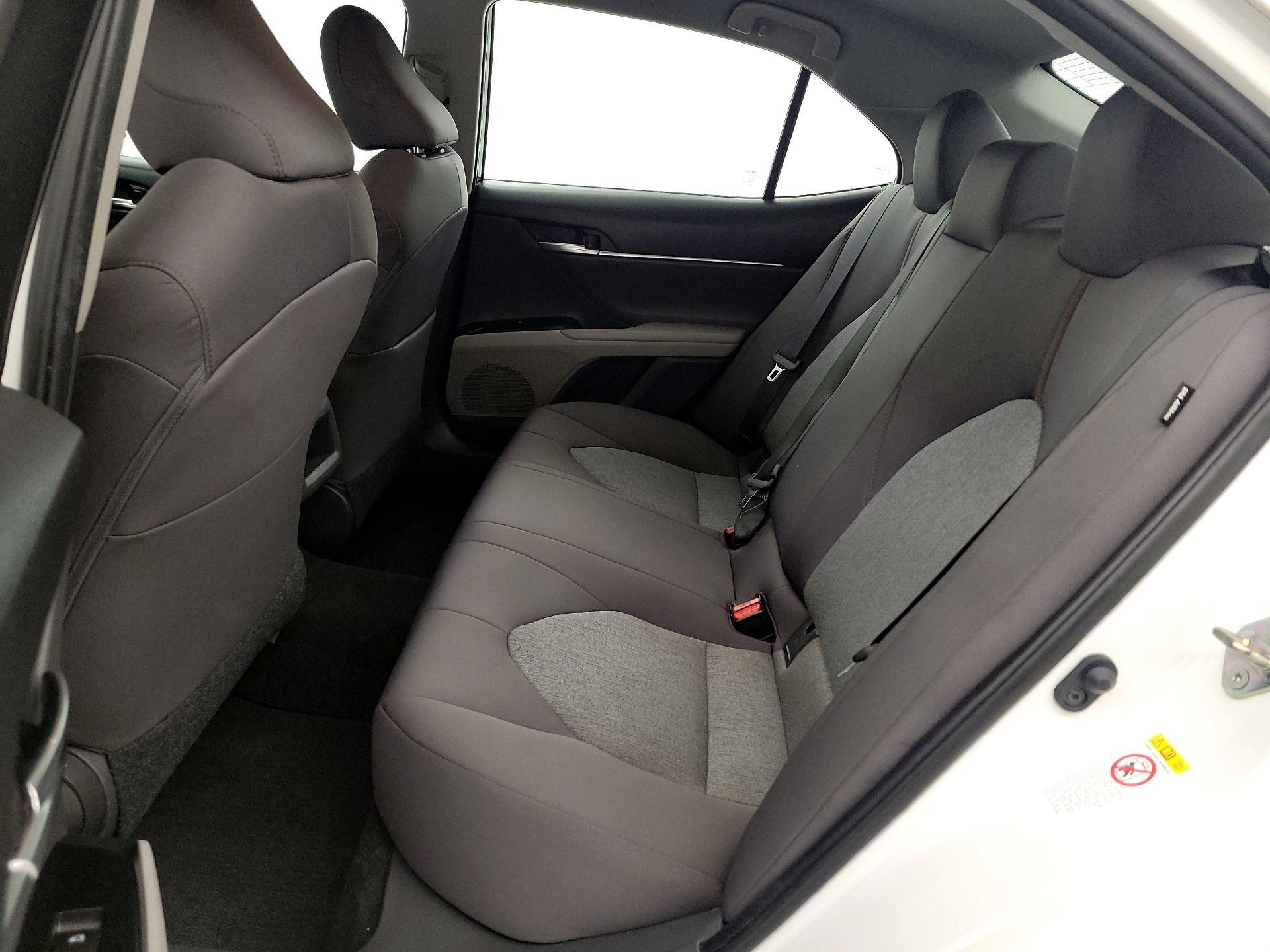 Thumbnail: 2018 Toyota Camry - 19