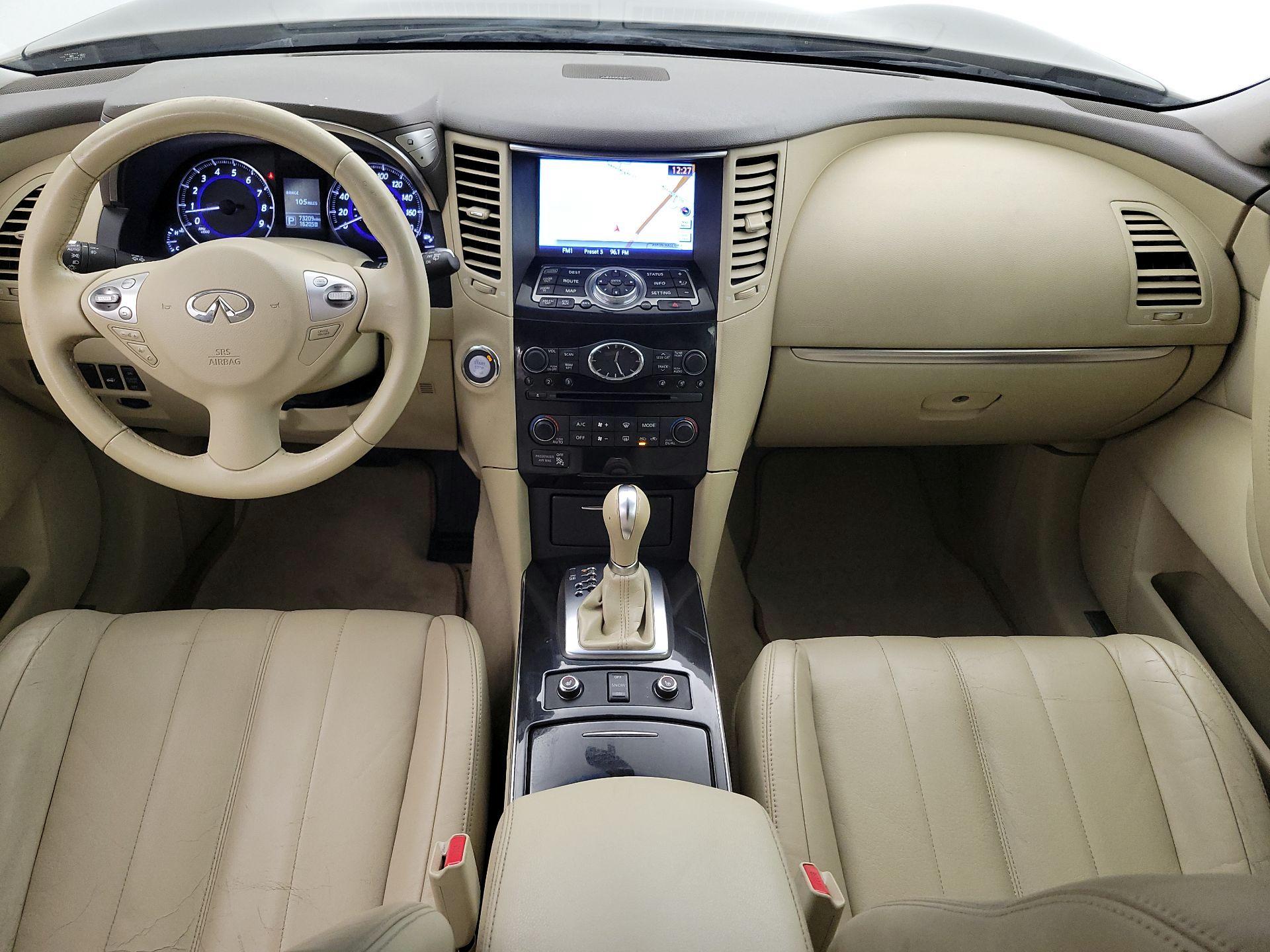 Thumbnail: 2015 INFINITI QX70 - 9