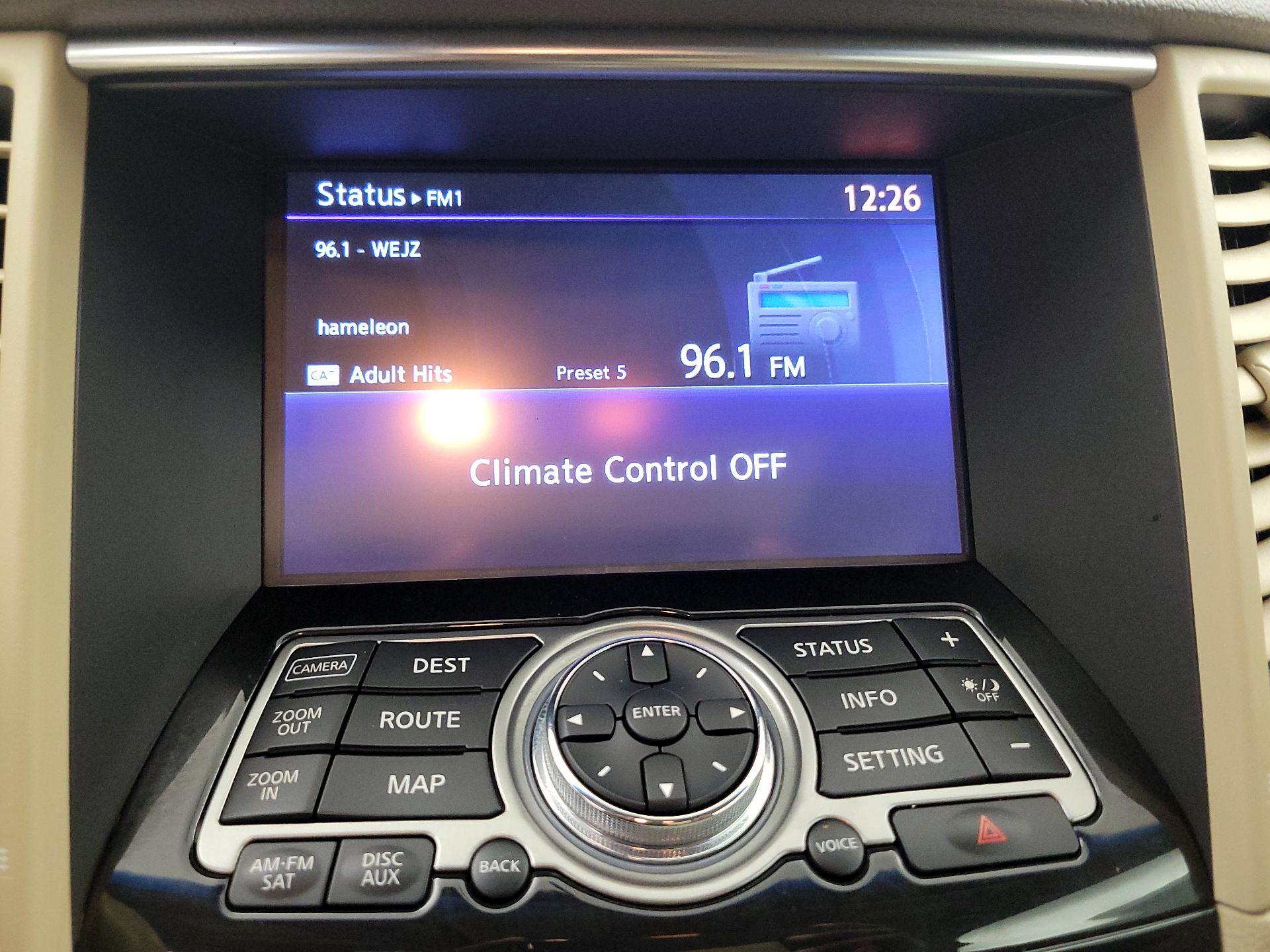 Thumbnail: 2015 INFINITI QX70 - 16