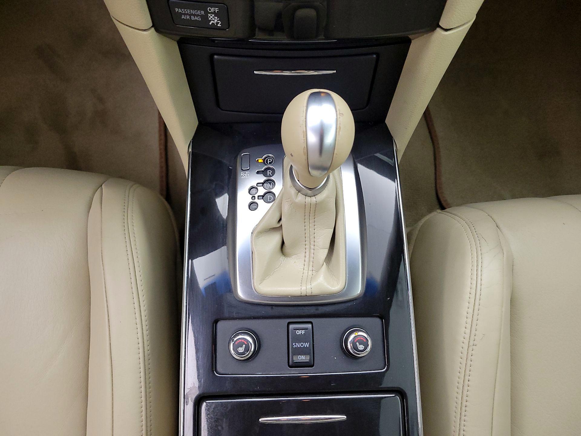 Thumbnail: 2015 INFINITI QX70 - 18