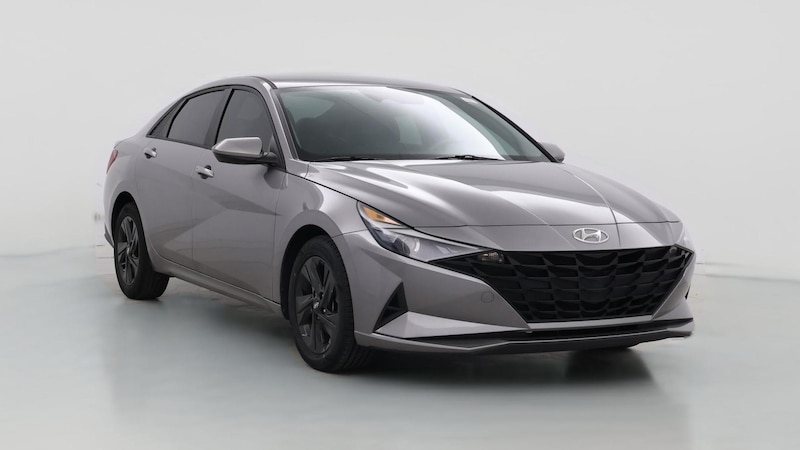 2022 Hyundai Elantra SEL Hero Image