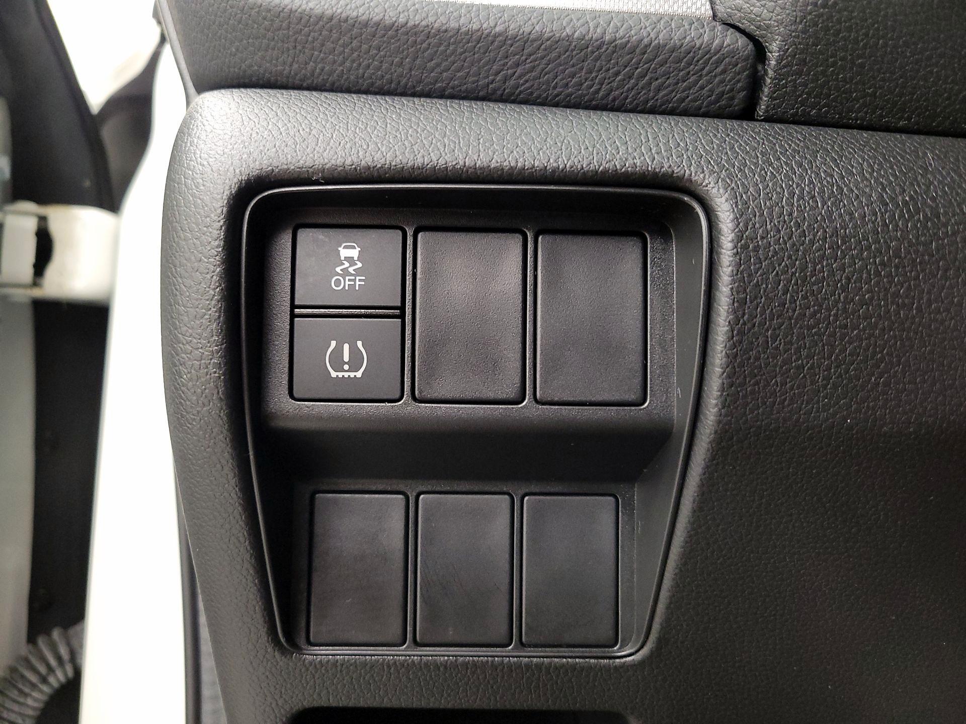 Thumbnail: 2018 Honda CR-V - 13