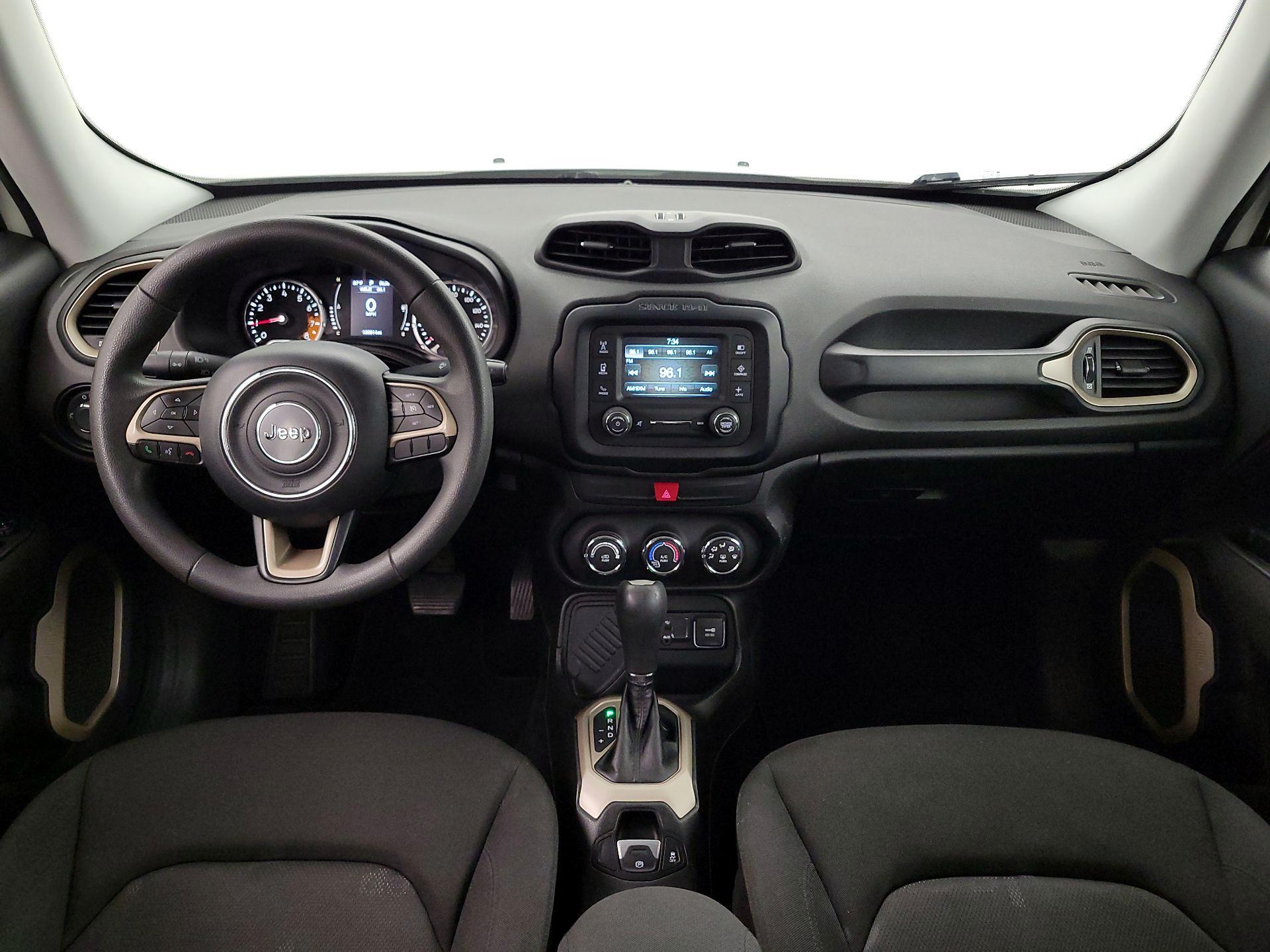 Thumbnail: 2016 Jeep Renegade - 9