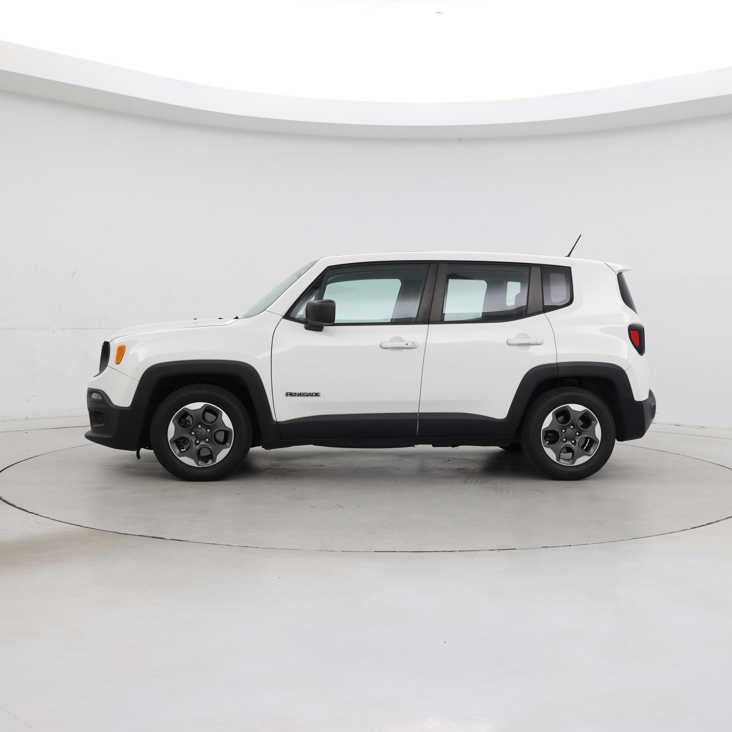 Thumbnail: 2016 Jeep Renegade - 3
