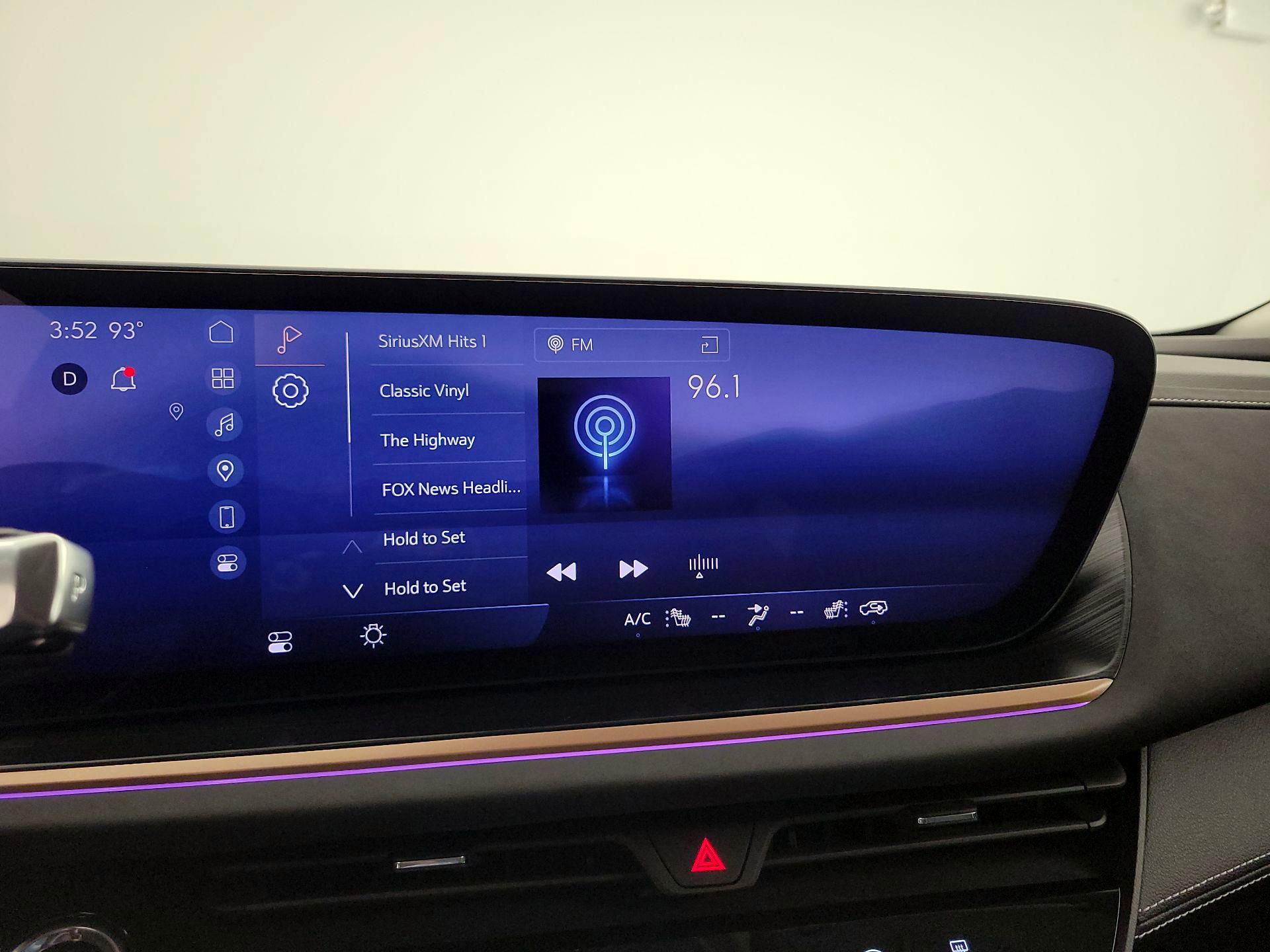 Thumbnail: 2024 Buick Envision - 15