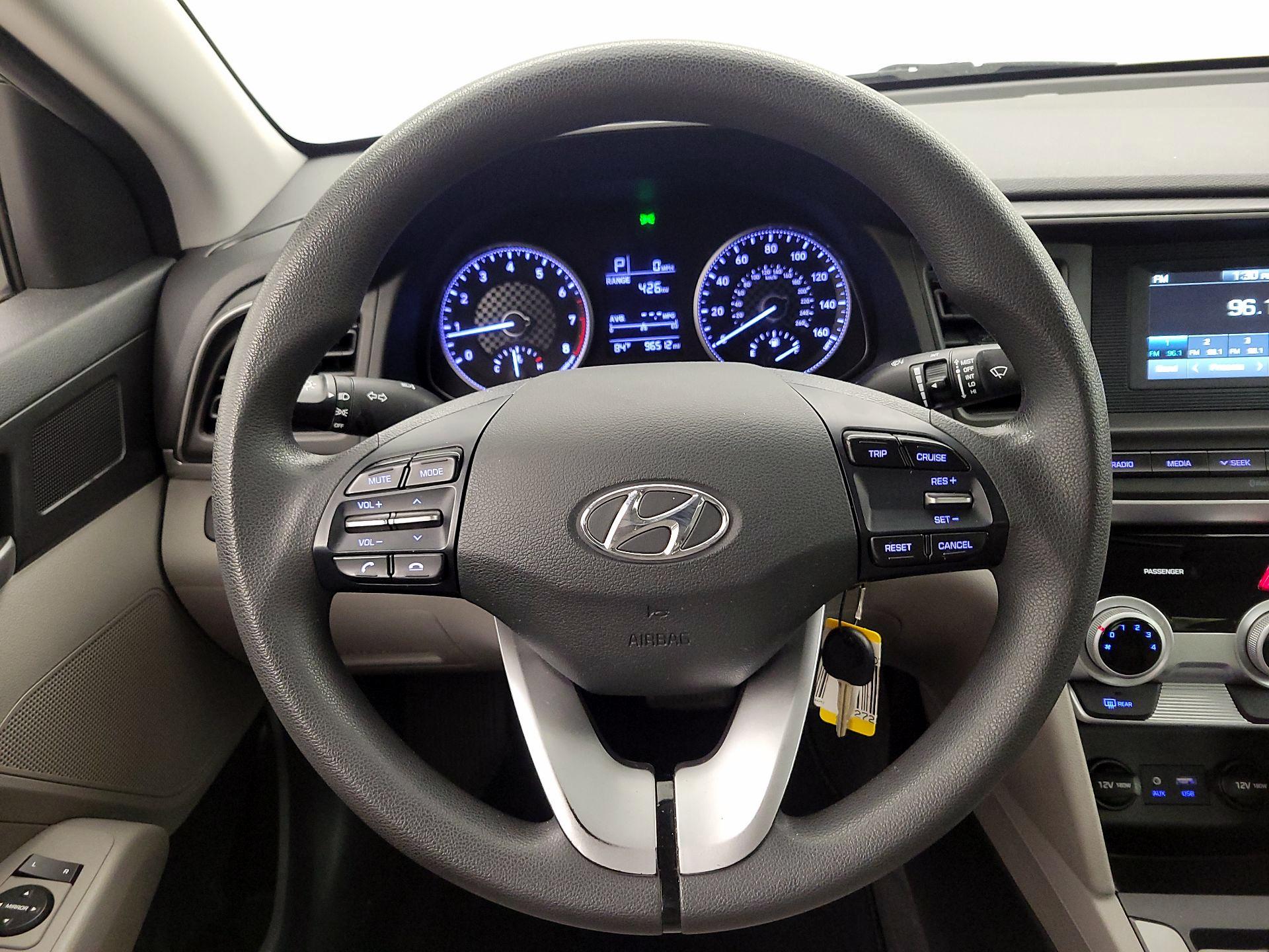 Thumbnail: 2019 Hyundai Elantra - 10