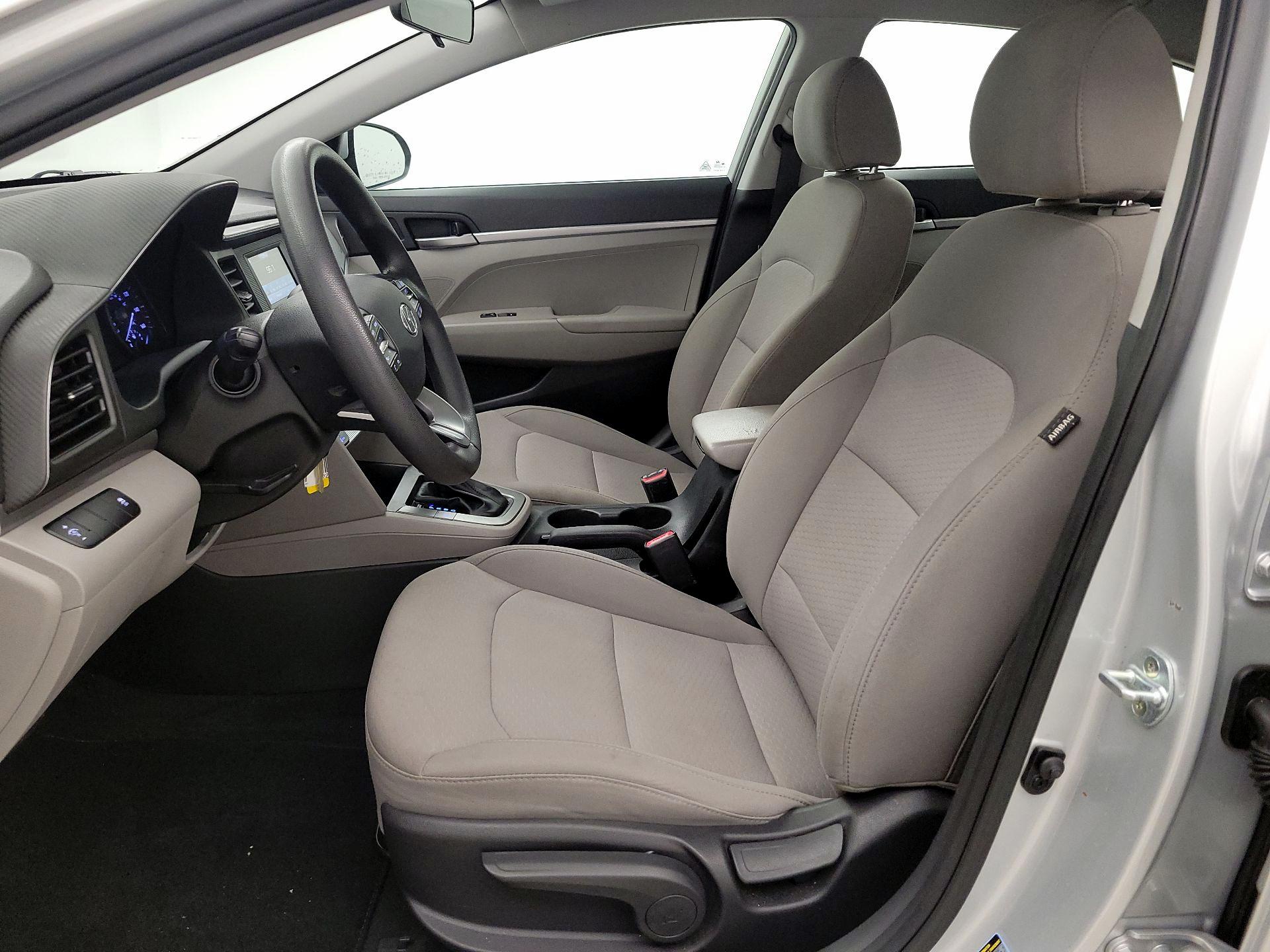 Thumbnail: 2019 Hyundai Elantra - 11