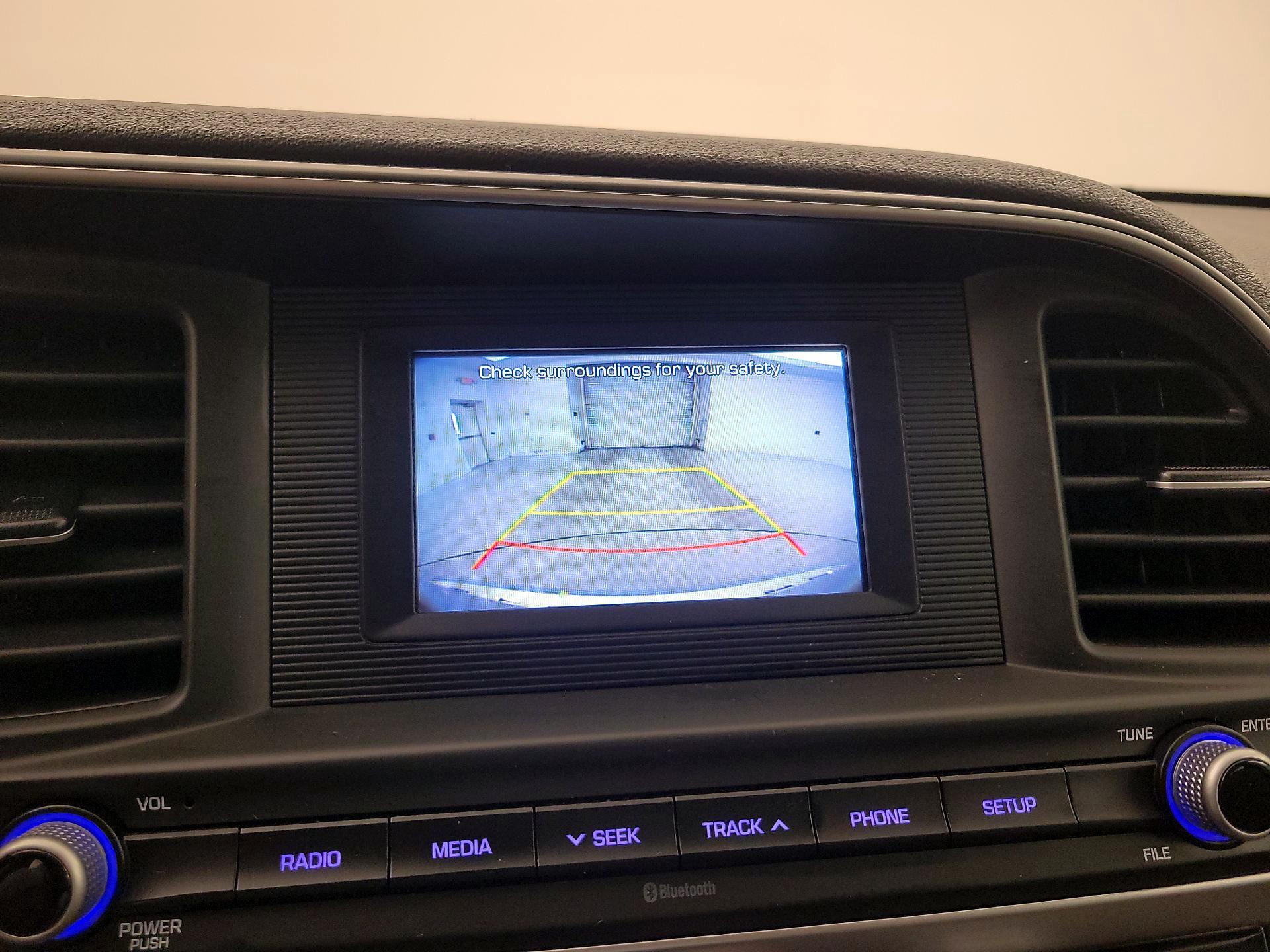 Thumbnail: 2019 Hyundai Elantra - 14