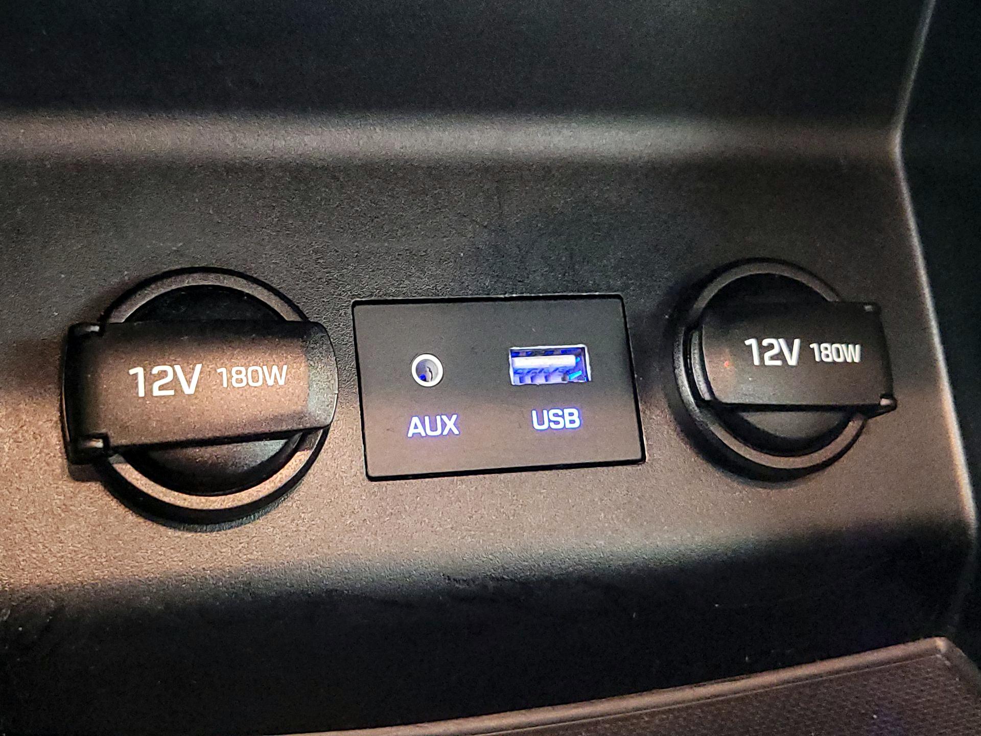 Thumbnail: 2019 Hyundai Elantra - 18