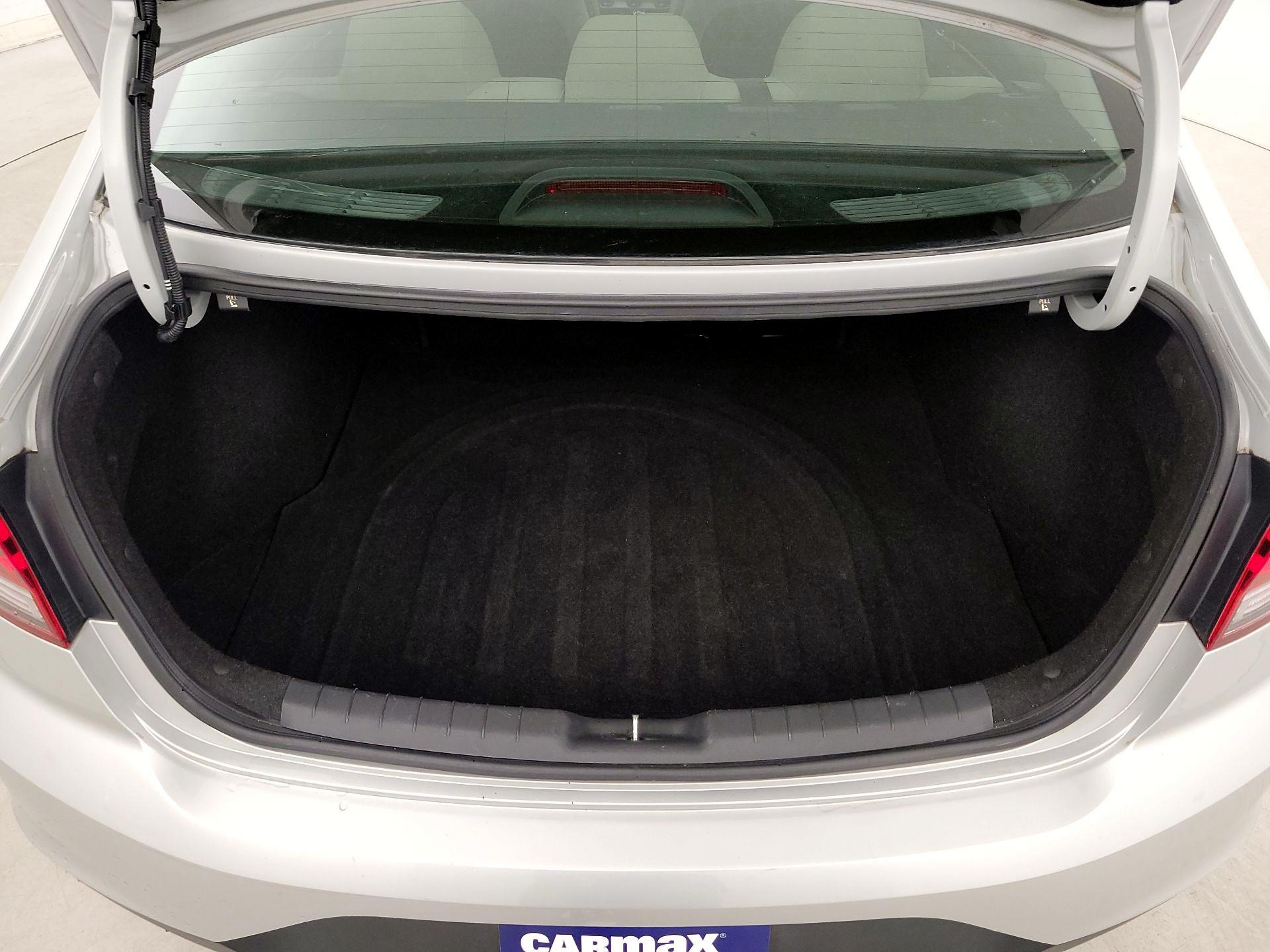 Thumbnail: 2019 Hyundai Elantra - 20
