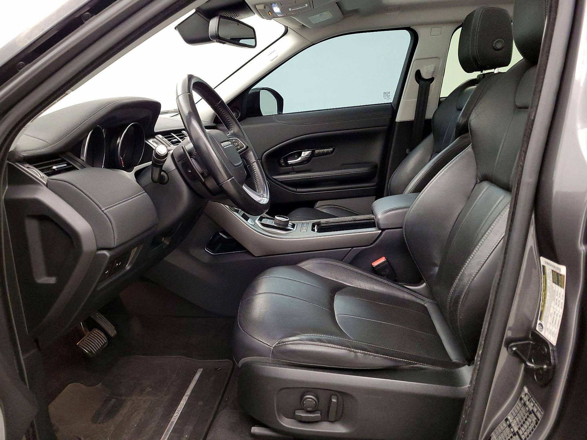 Thumbnail: 2019 Land Rover Range Rover Evoque - 11