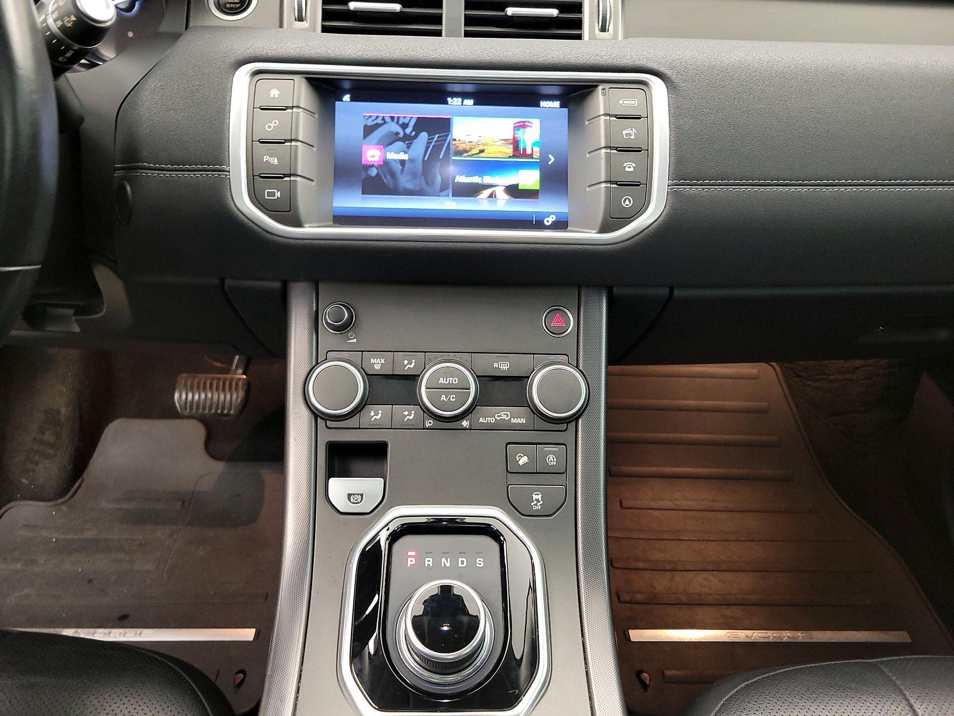 Thumbnail: 2019 Land Rover Range Rover Evoque - 17