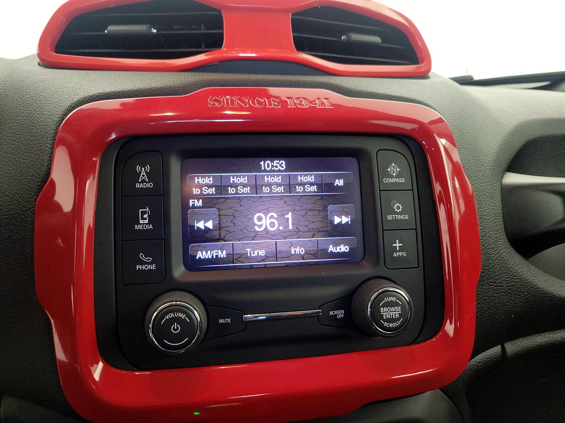Thumbnail: 2020 Jeep Renegade - 15