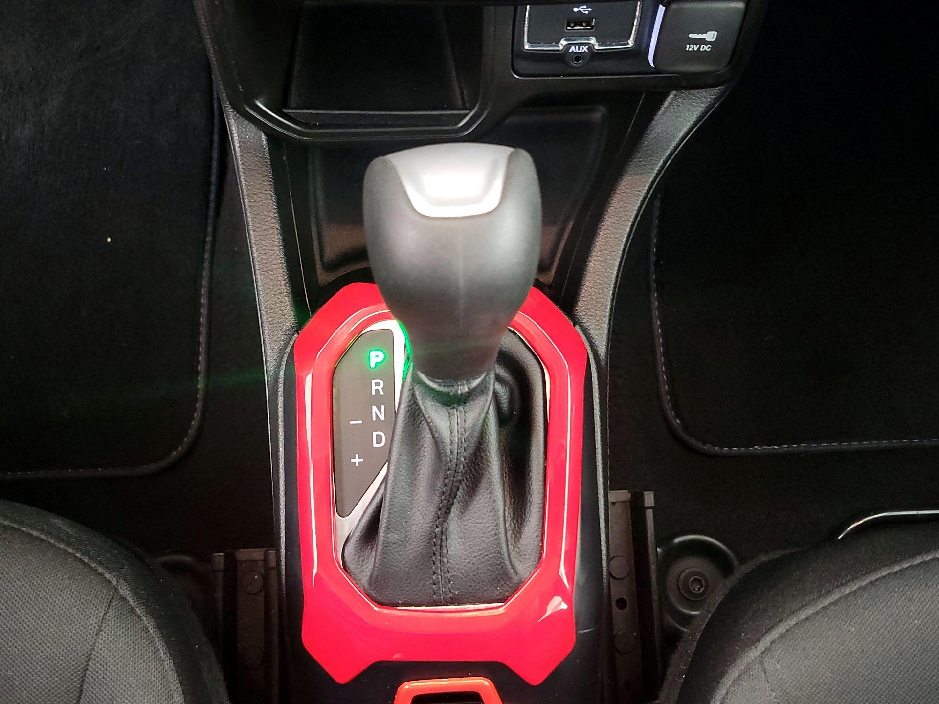 Thumbnail: 2020 Jeep Renegade - 17
