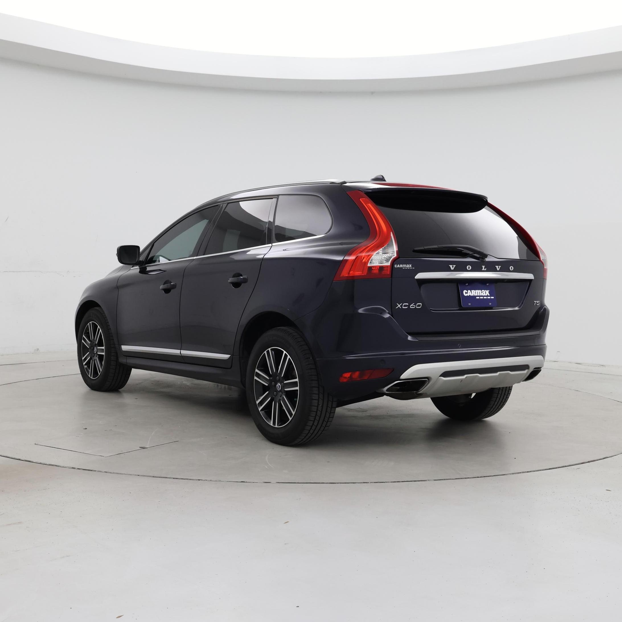 Thumbnail: 2017 Volvo XC60 - 2