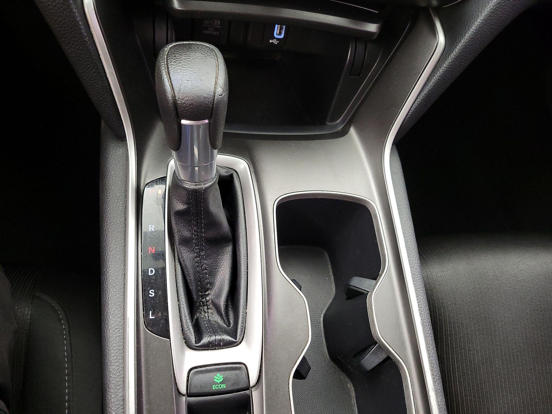 Thumbnail: 2020 Honda Accord - 17