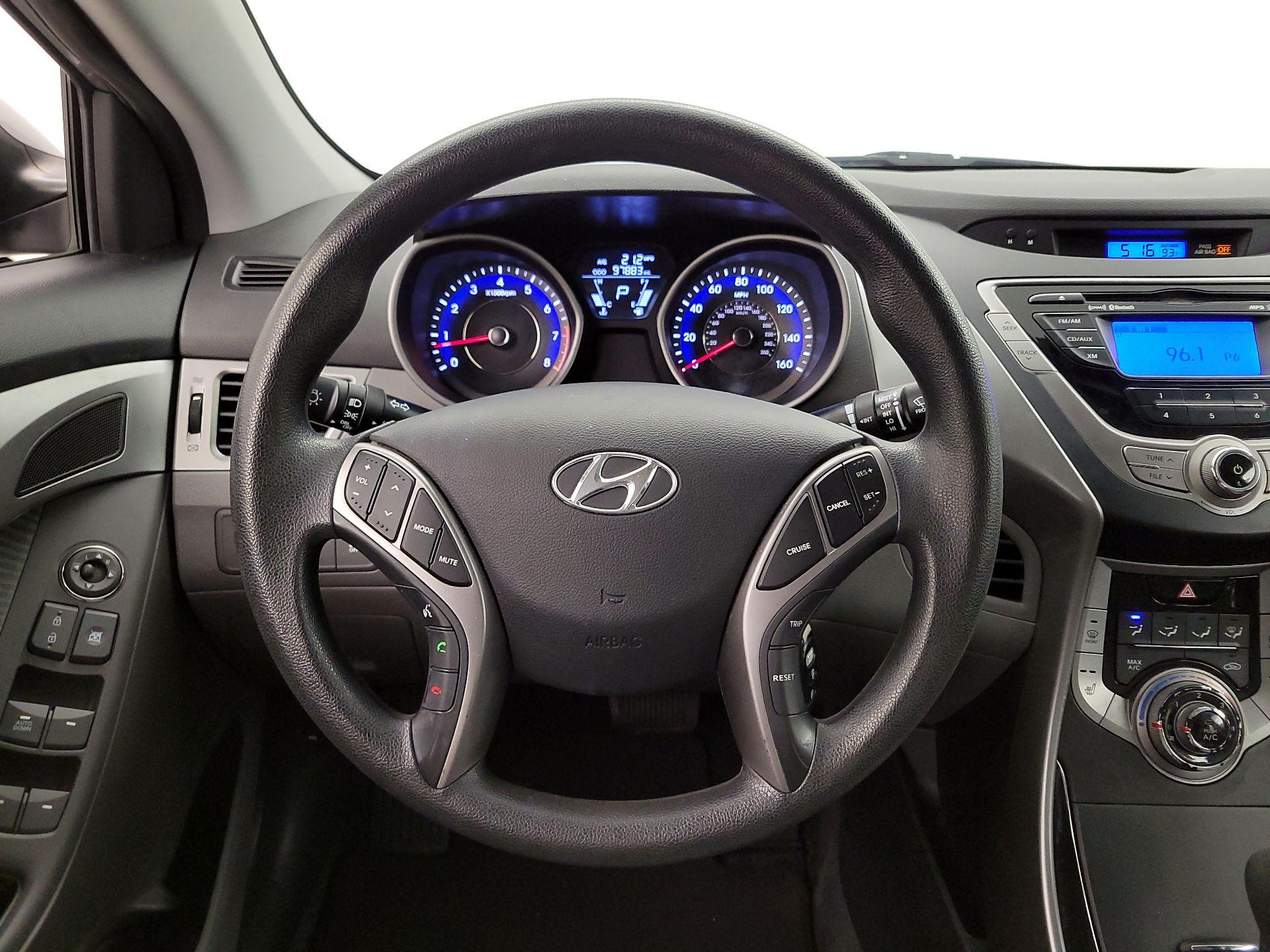Thumbnail: 2013 Hyundai Elantra - 10