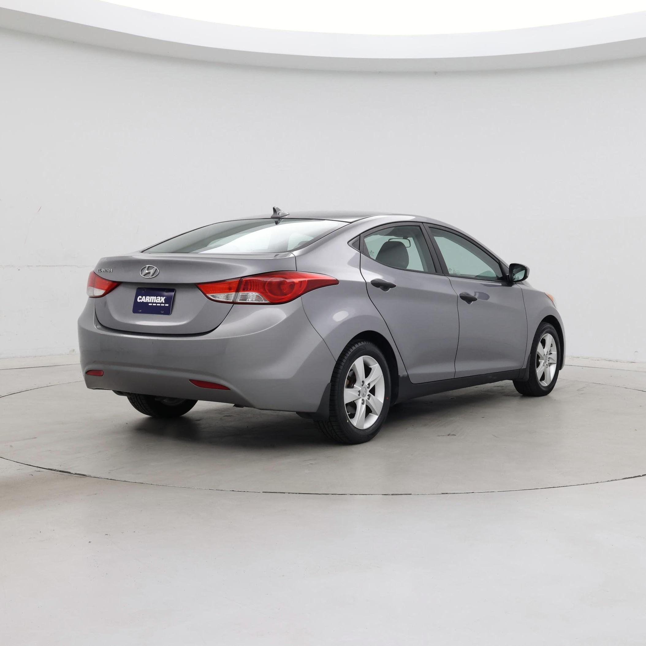 Thumbnail: 2013 Hyundai Elantra - 8