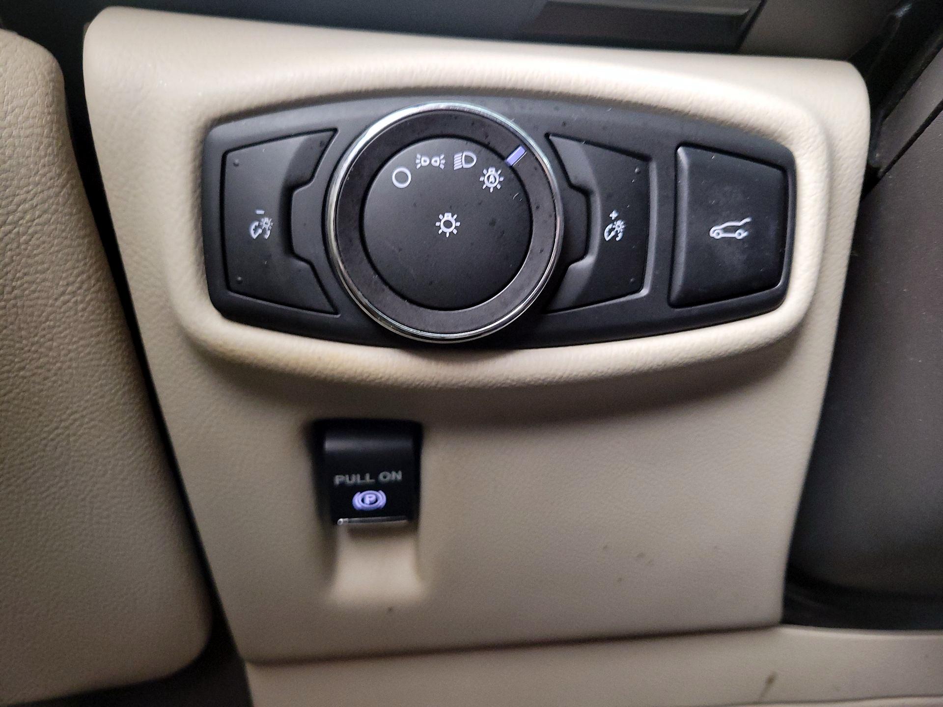 Thumbnail: 2018 Lincoln MKX - 13