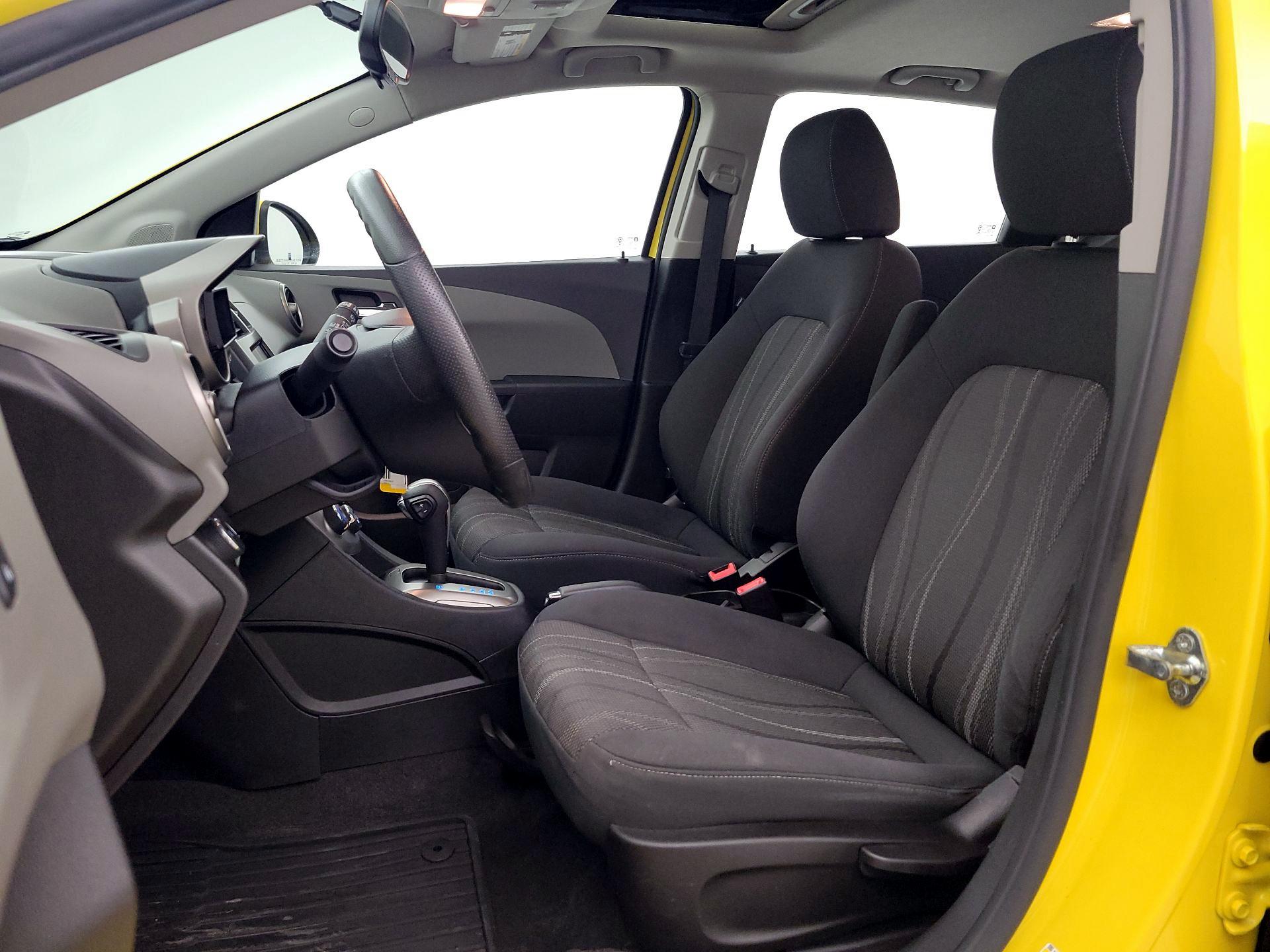 Thumbnail: 2015 Chevrolet Sonic - 11