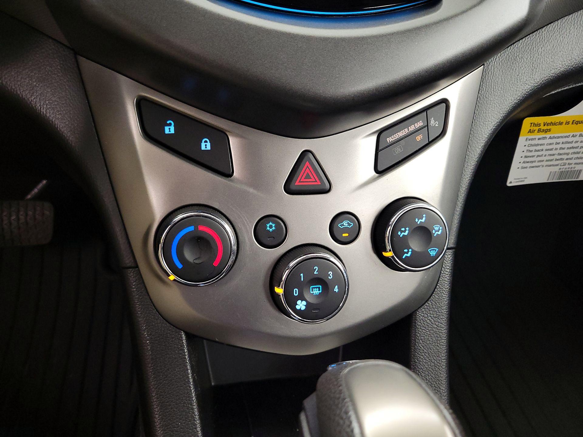 Thumbnail: 2015 Chevrolet Sonic - 15