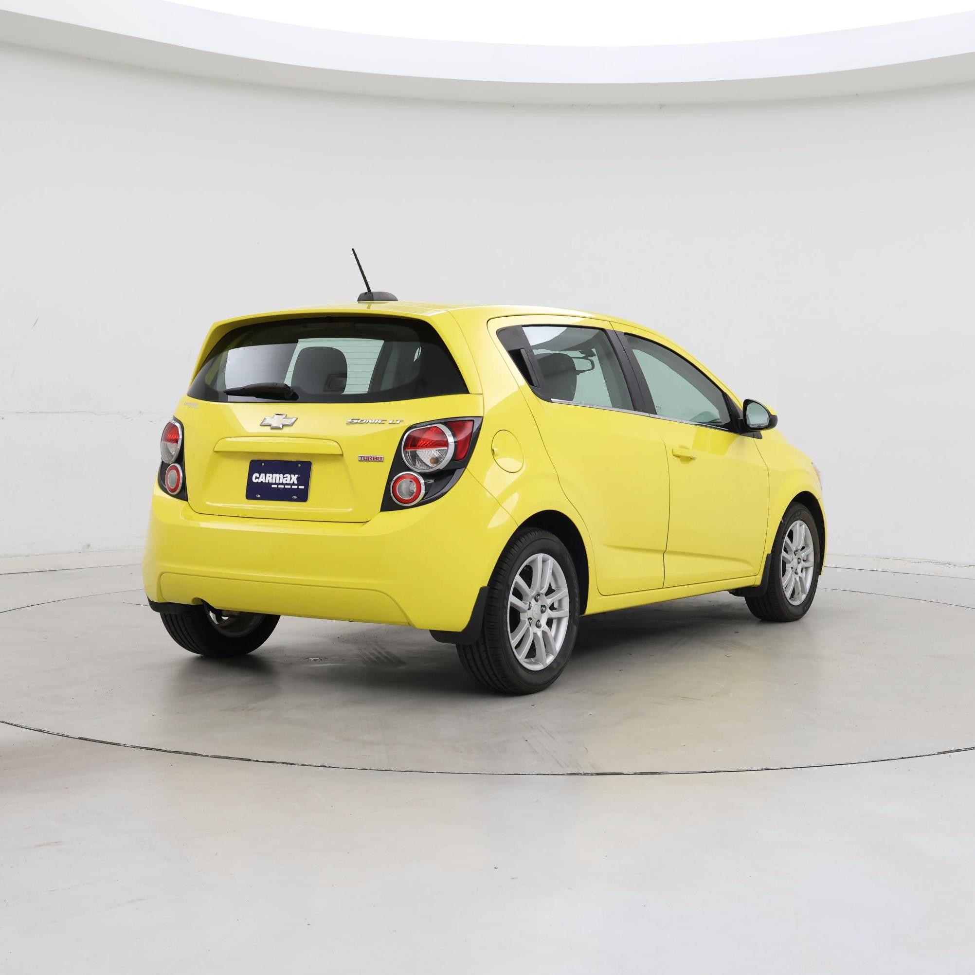Thumbnail: 2015 Chevrolet Sonic - 8