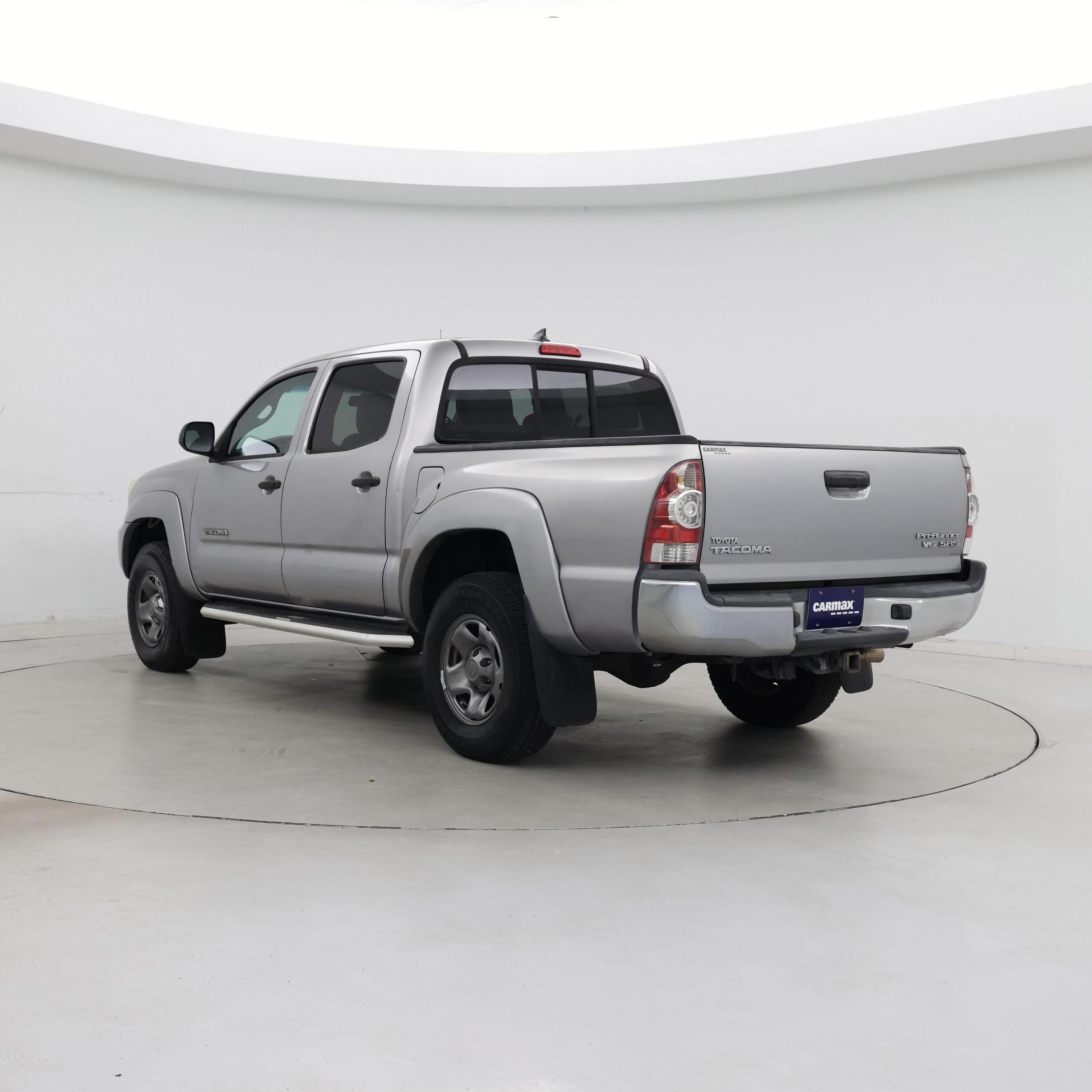 Thumbnail: 2015 Toyota Tacoma - 2