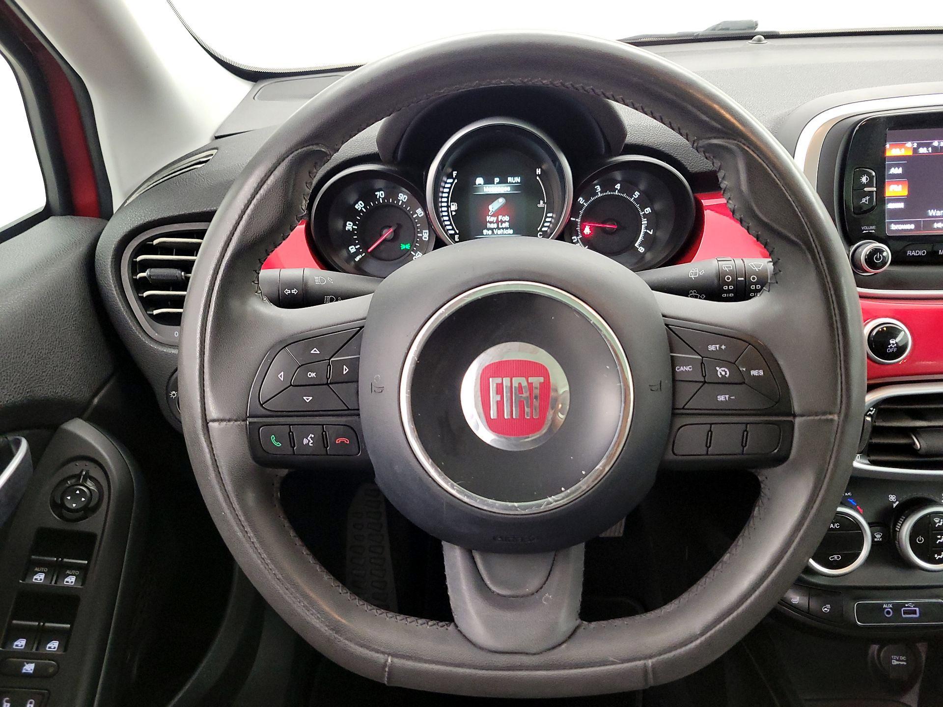 Thumbnail: 2016 Fiat 500X - 10