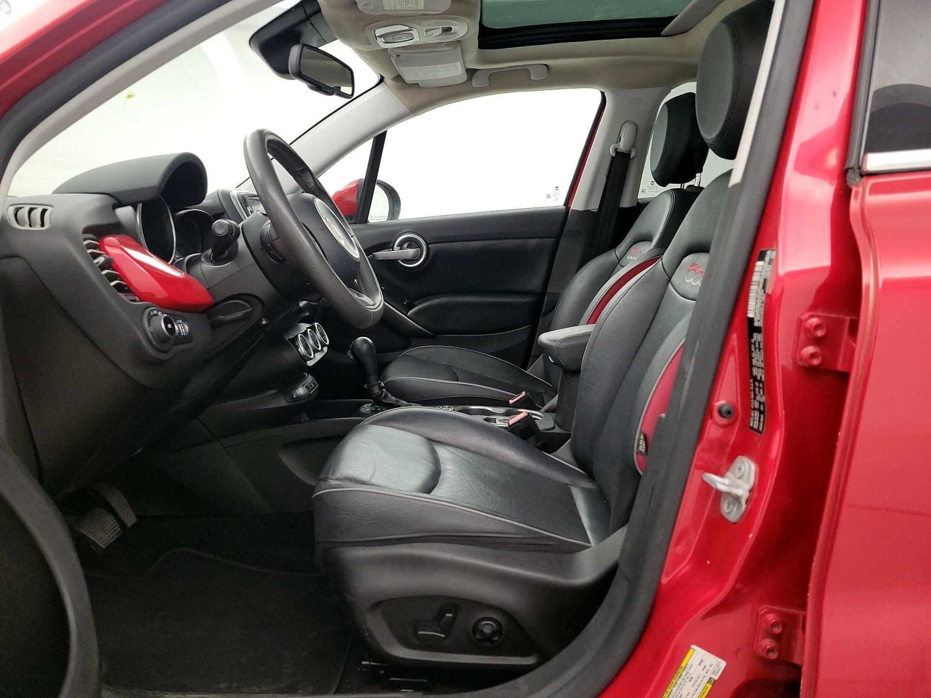 Thumbnail: 2016 Fiat 500X - 11