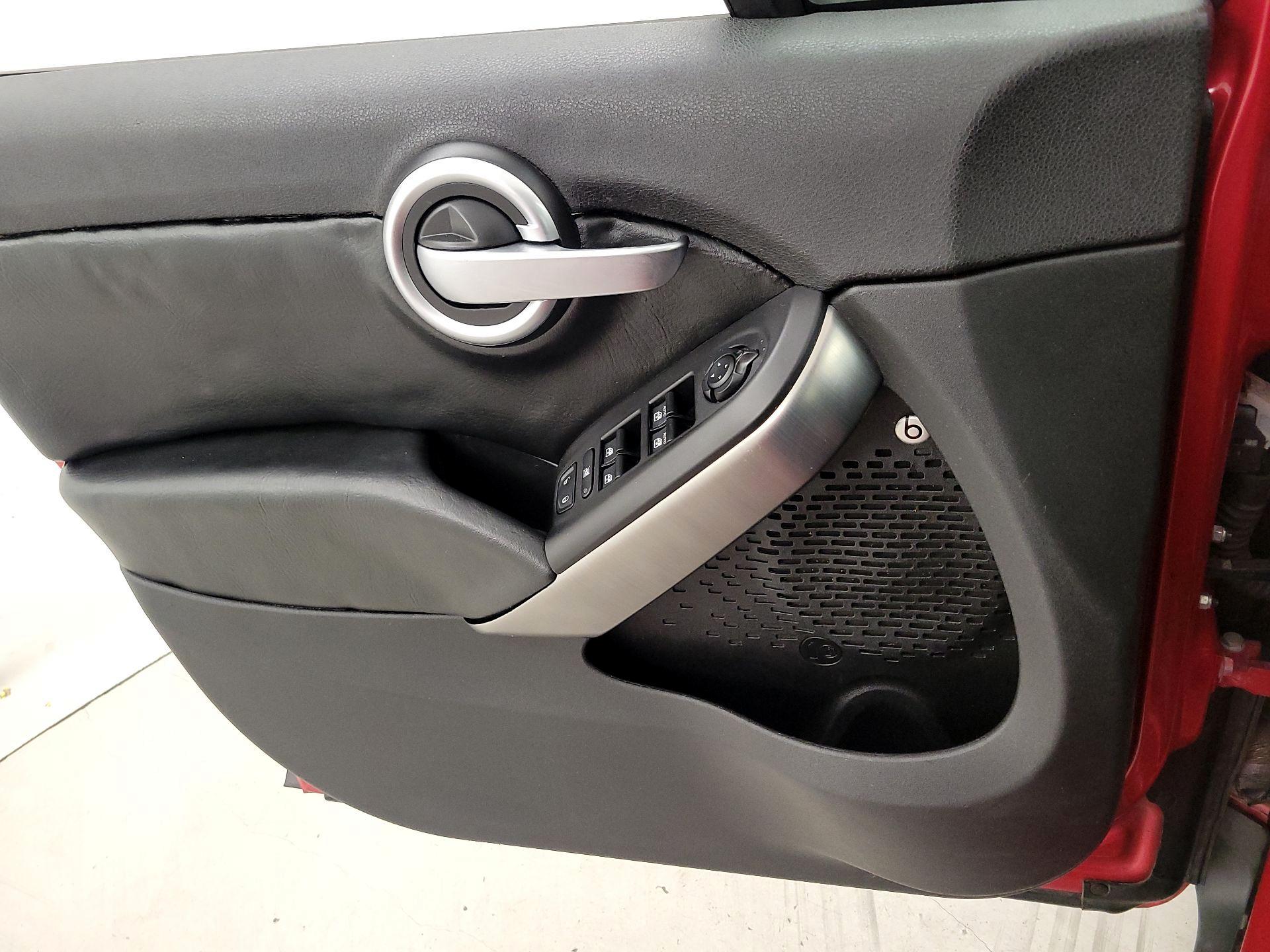 Thumbnail: 2016 Fiat 500X - 12