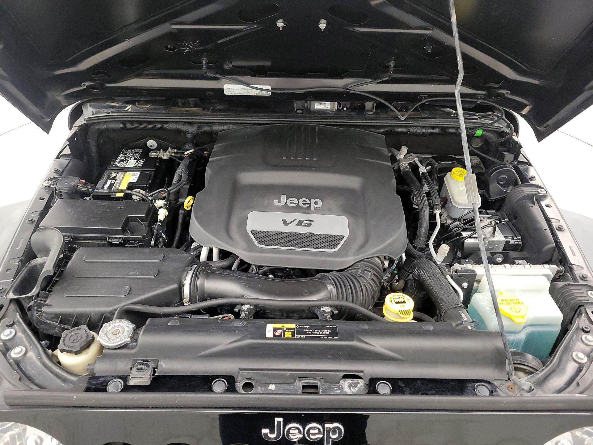 Thumbnail: 2018 Jeep Wrangler - 19