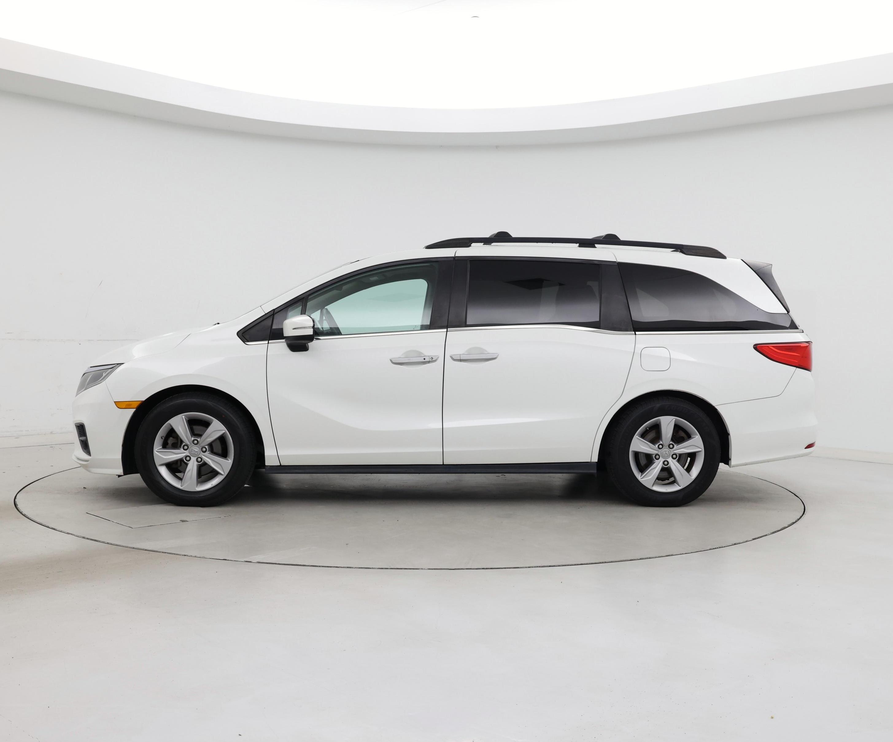 Thumbnail: 2020 Honda Odyssey - 3