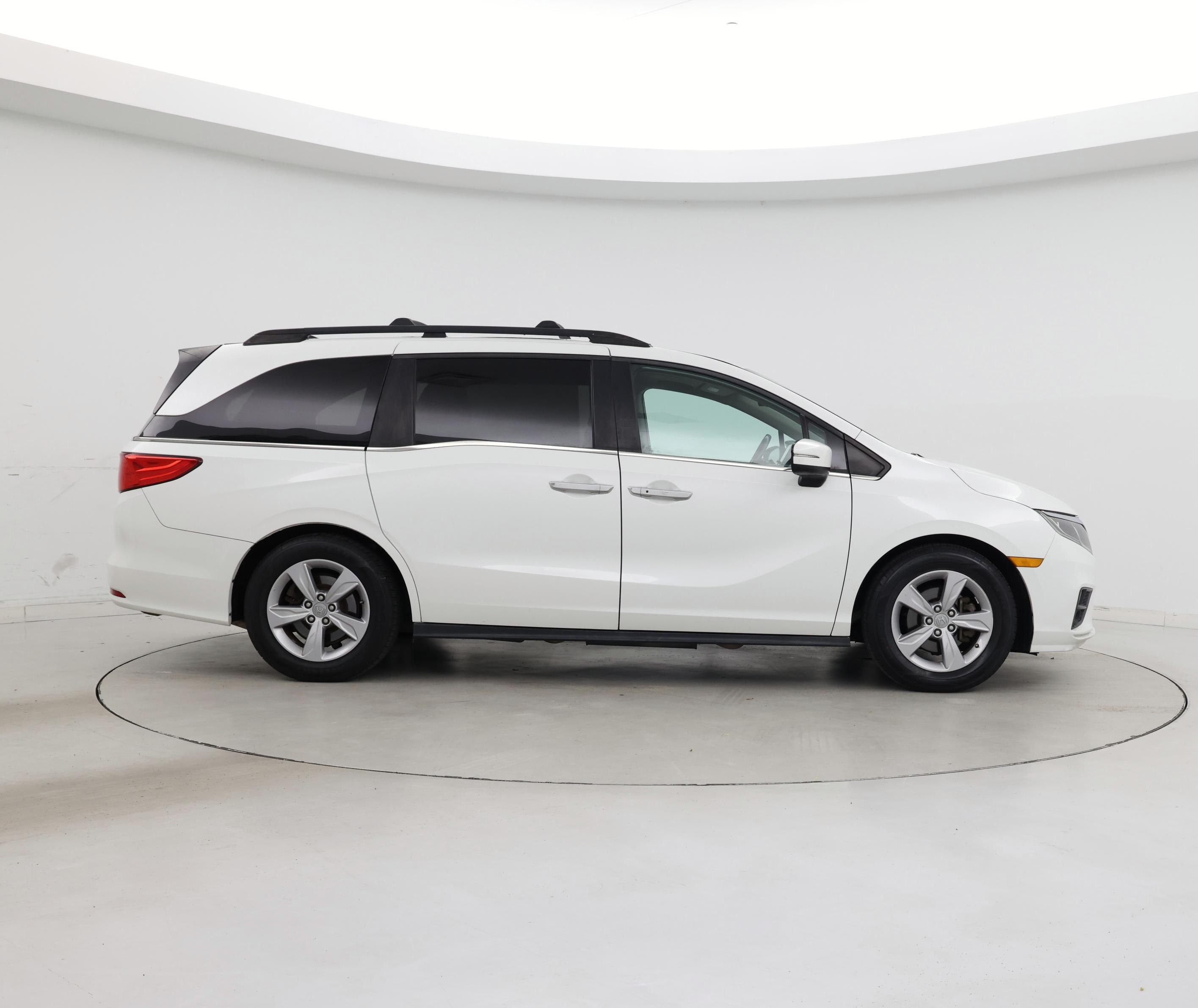 Thumbnail: 2020 Honda Odyssey - 7