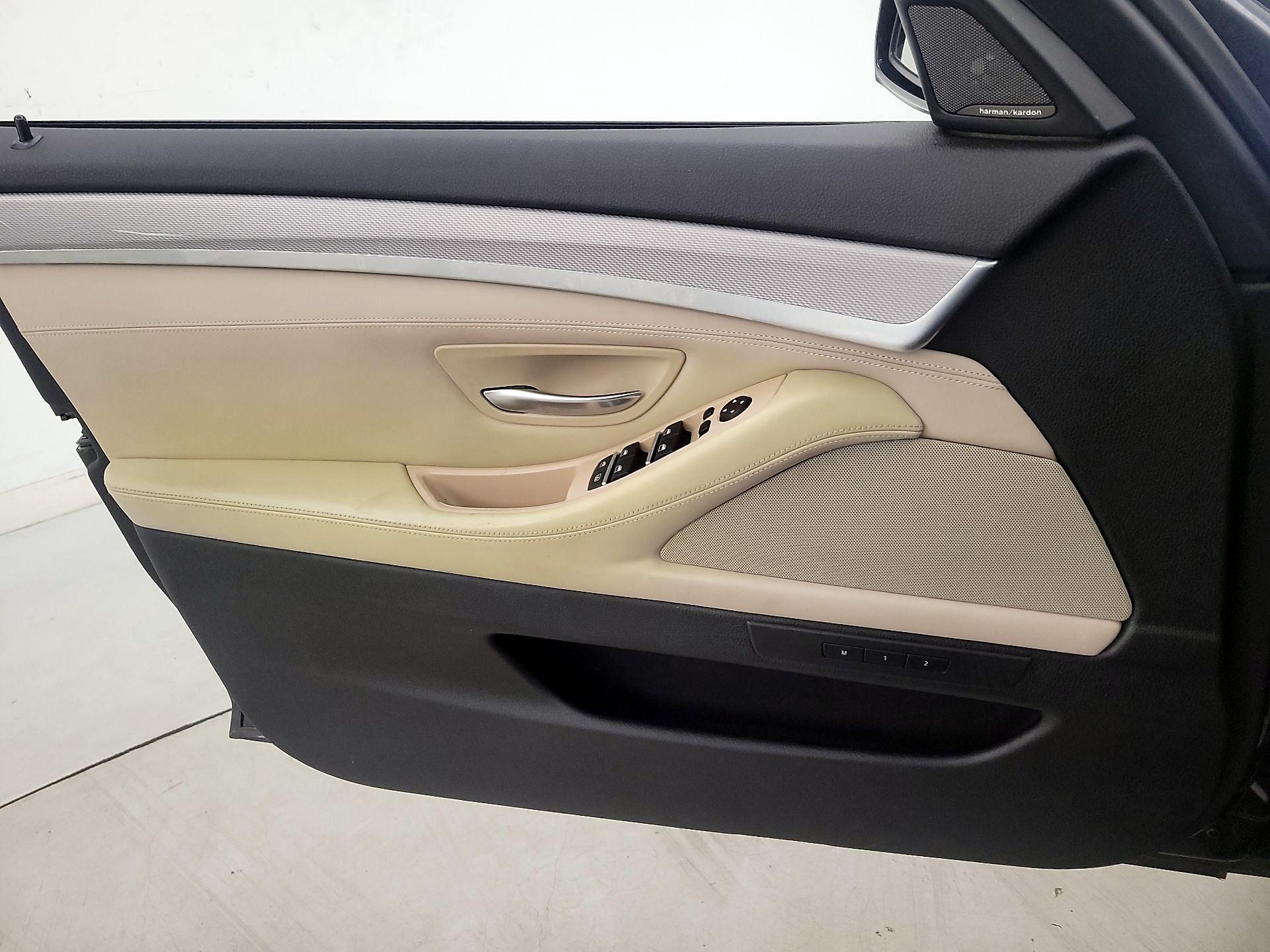 Thumbnail: 2014 BMW 5 Series - 12