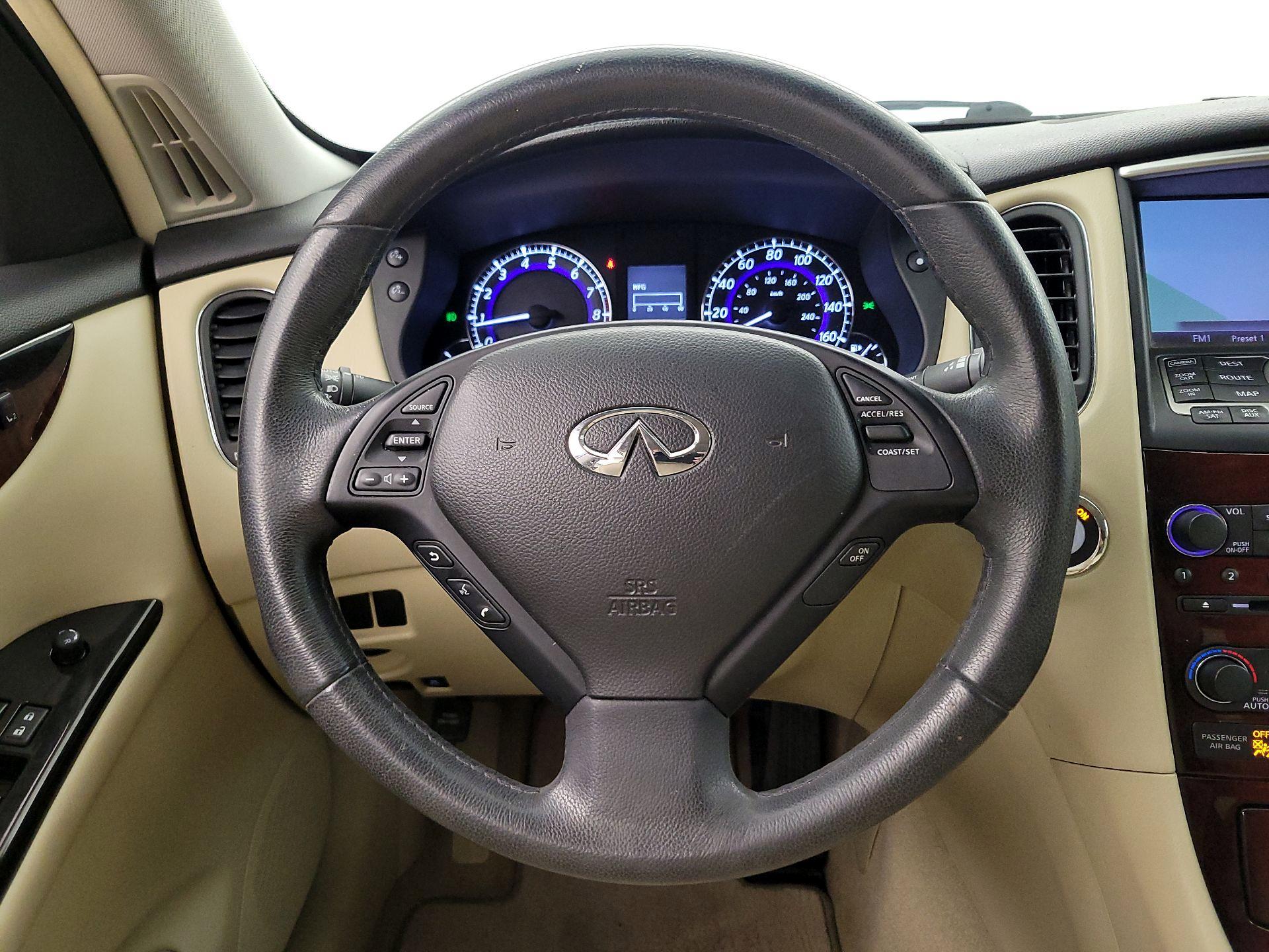 Thumbnail: 2016 INFINITI QX50 - 10