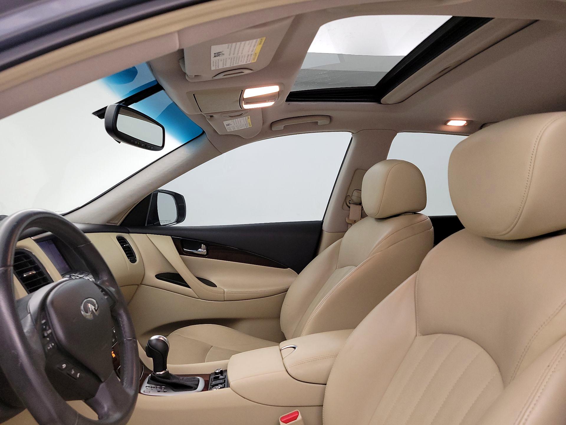 Thumbnail: 2016 INFINITI QX50 - 20