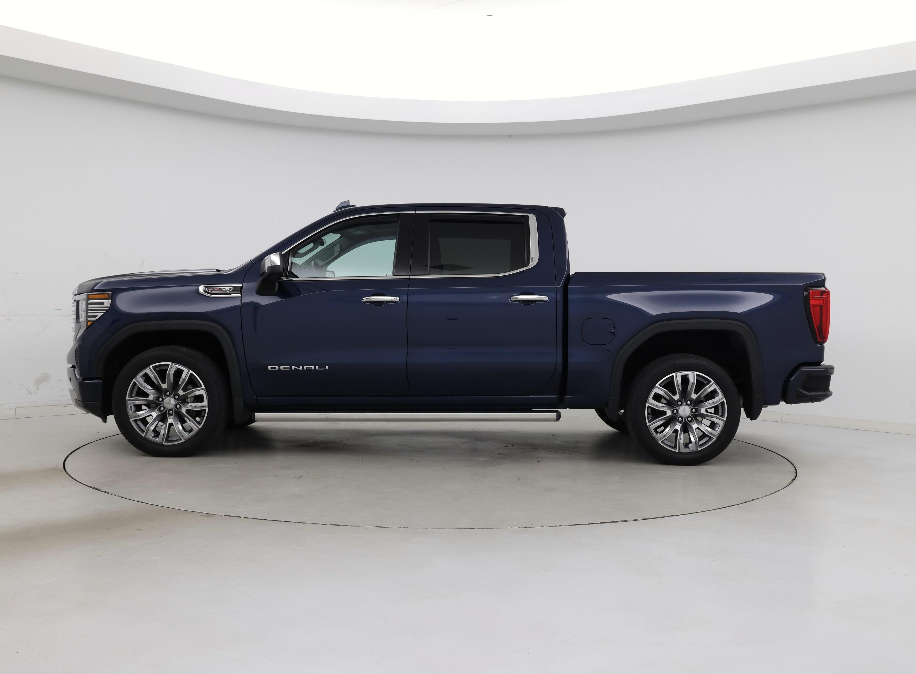 Thumbnail: 2023 GMC Sierra 1500 - 3