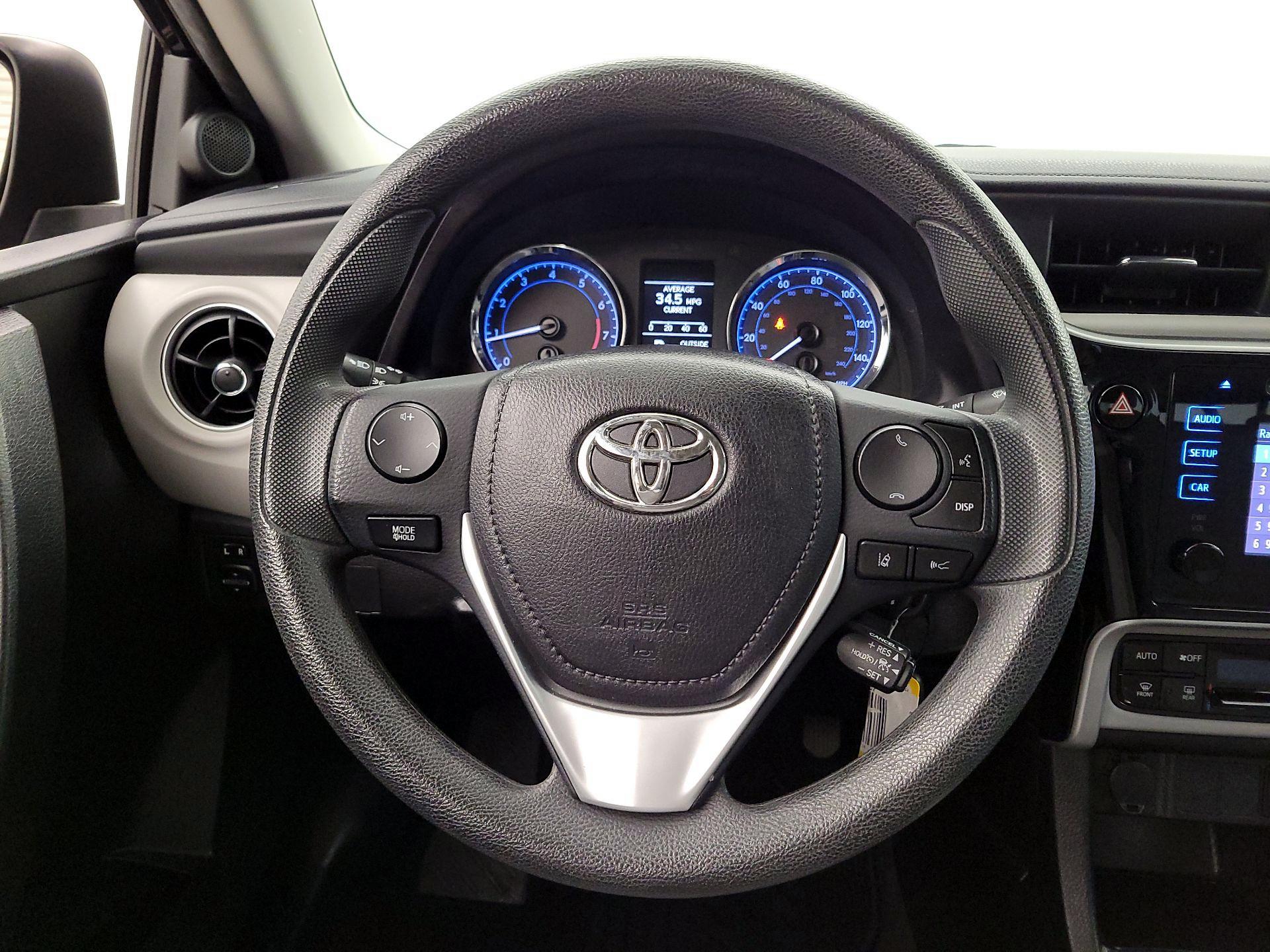 Thumbnail: 2018 Toyota Corolla - 10