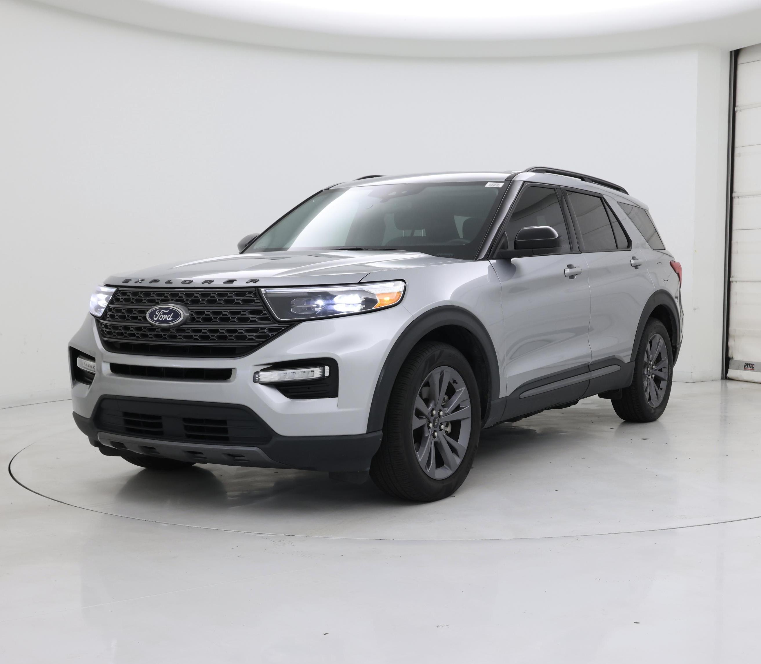 Thumbnail: 2023 Ford Explorer - 4