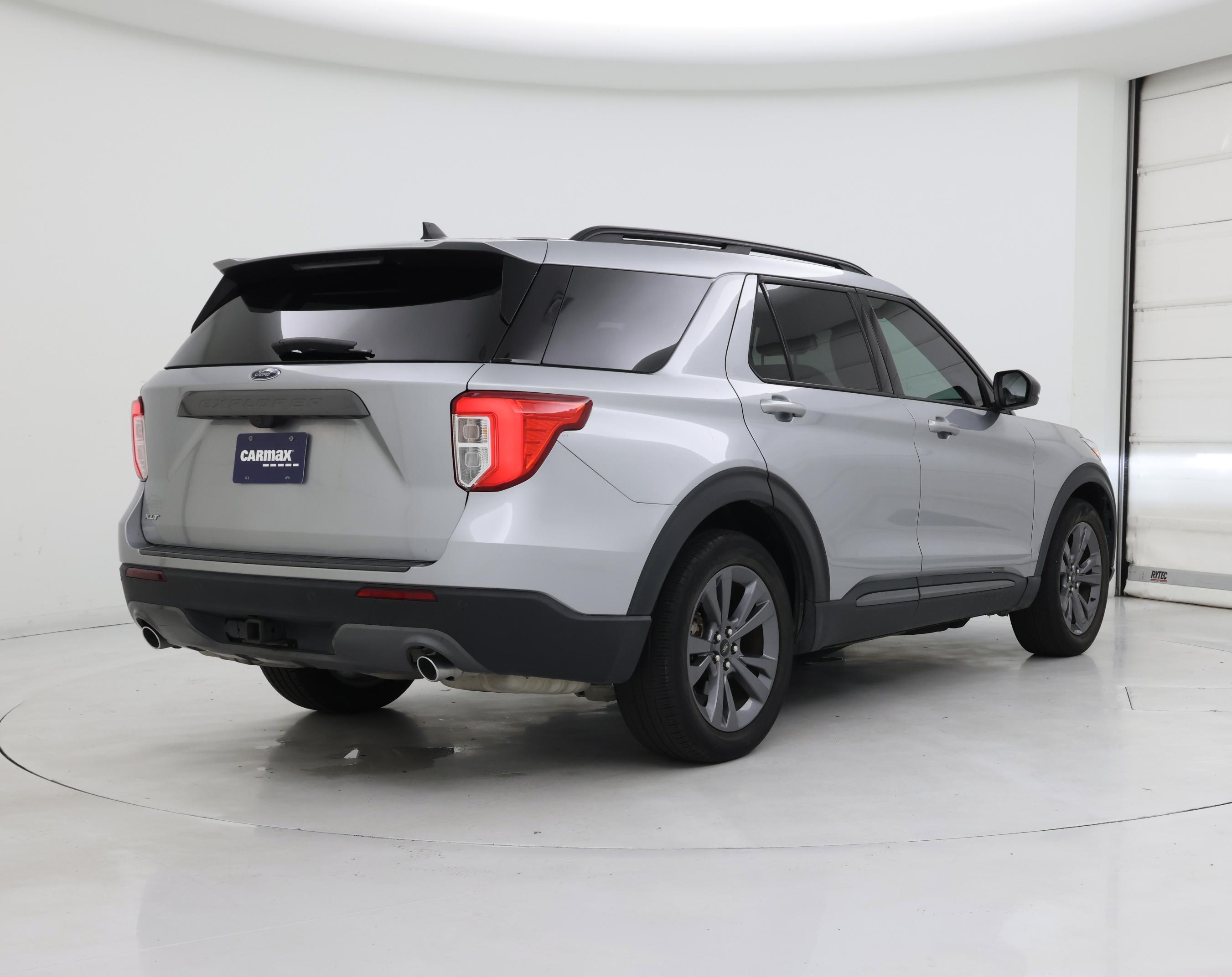 Thumbnail: 2023 Ford Explorer - 8