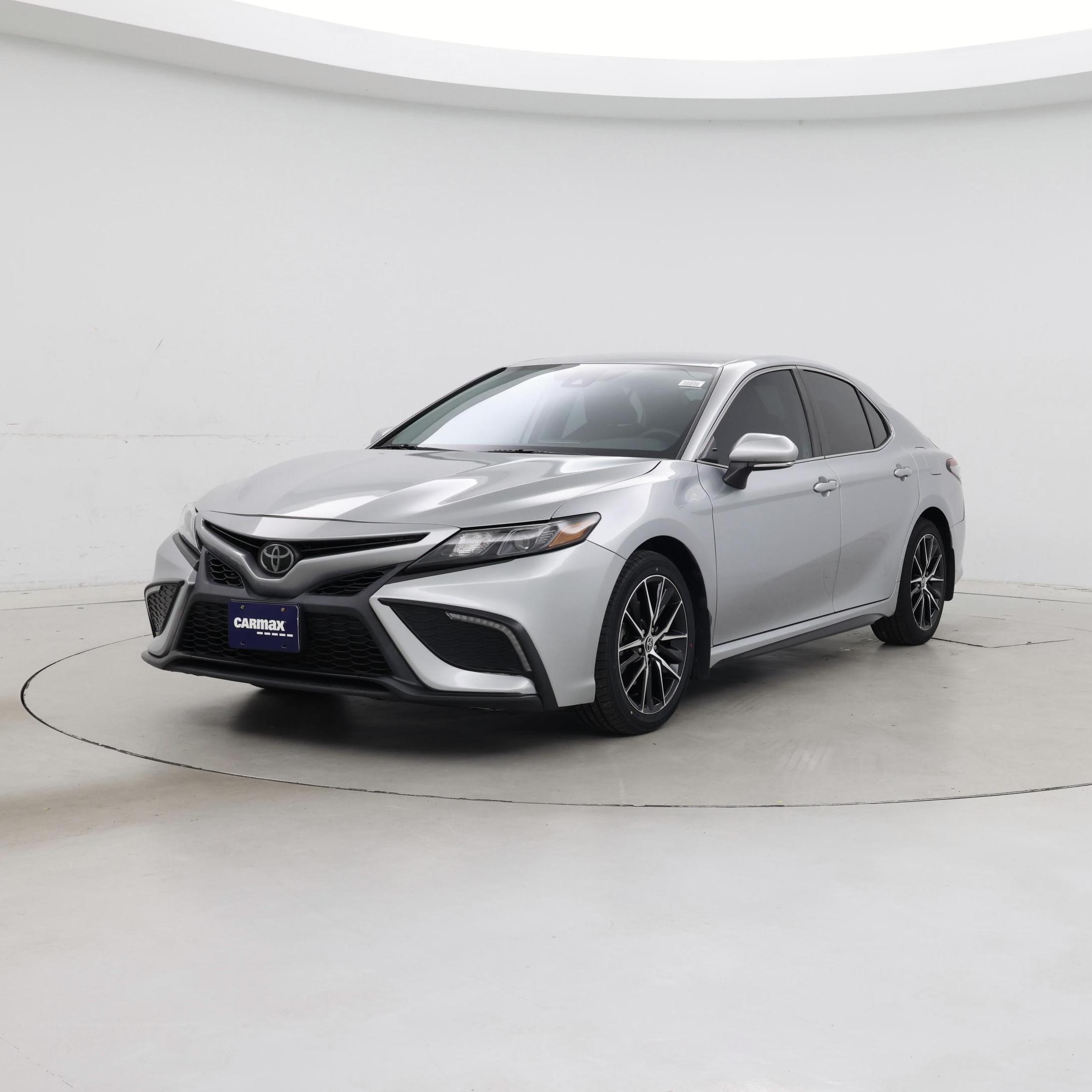 Thumbnail: 2022 Toyota Camry - 4