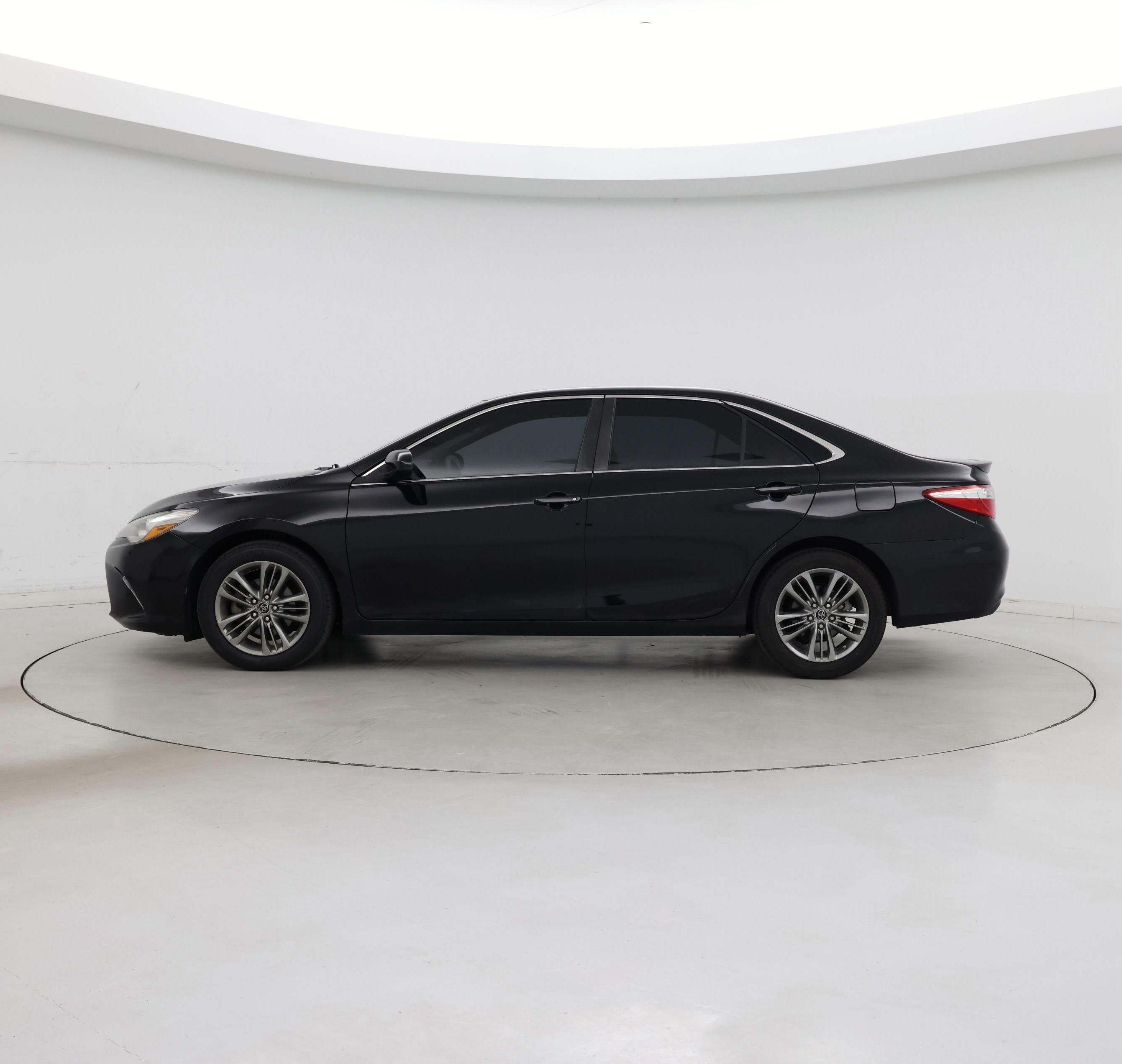 Thumbnail: 2016 Toyota Camry - 3