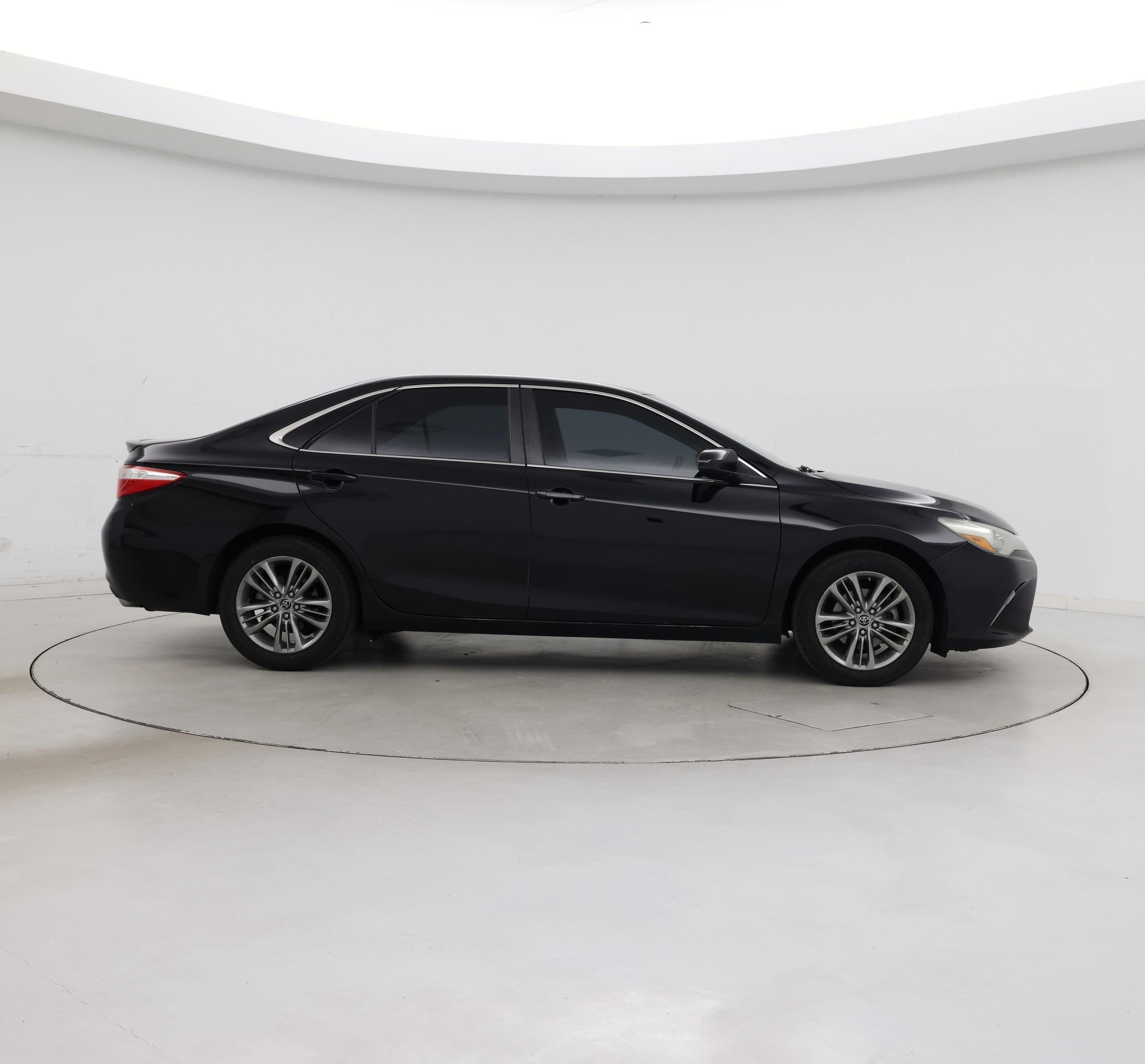 Thumbnail: 2016 Toyota Camry - 7