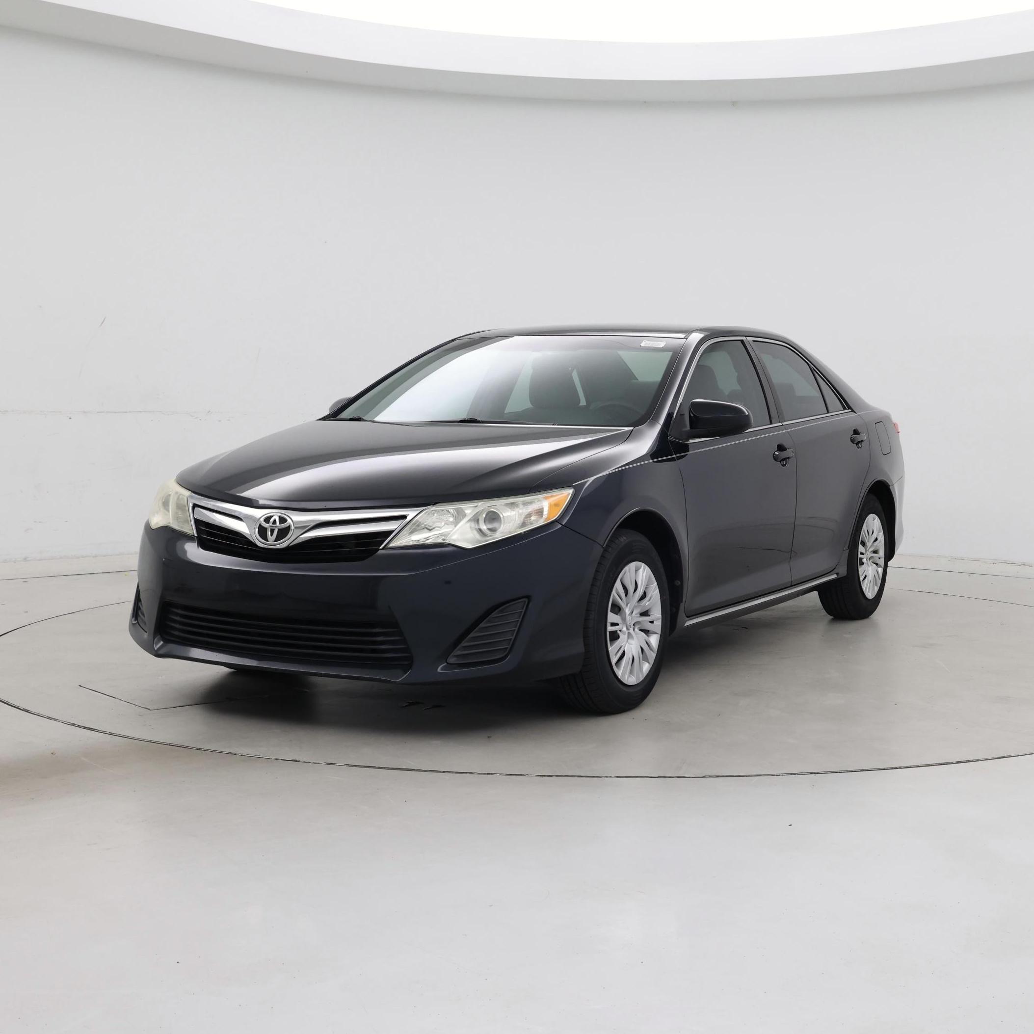 Thumbnail: 2013 Toyota Camry - 4