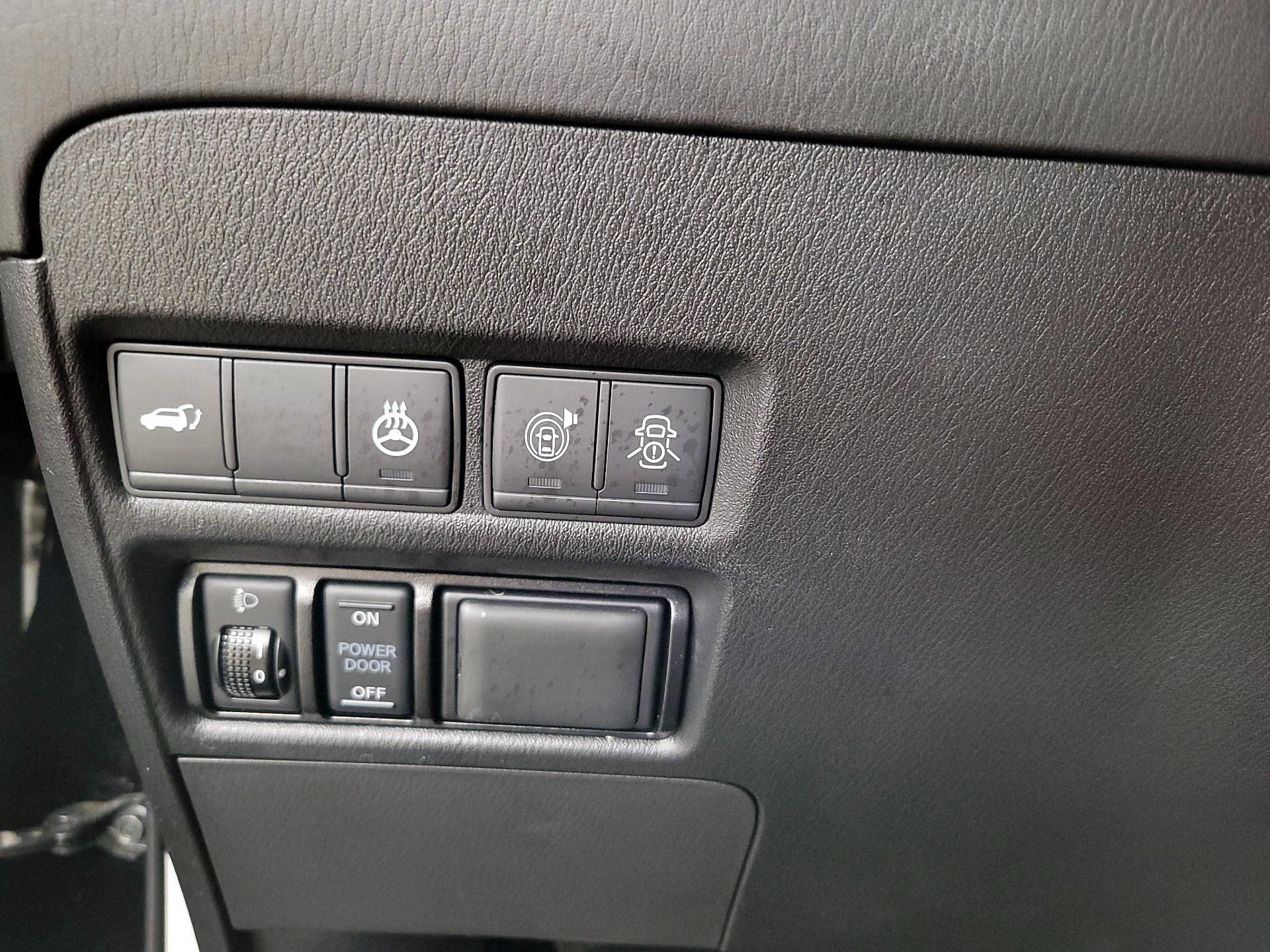 Thumbnail: 2019 Nissan Armada - 13