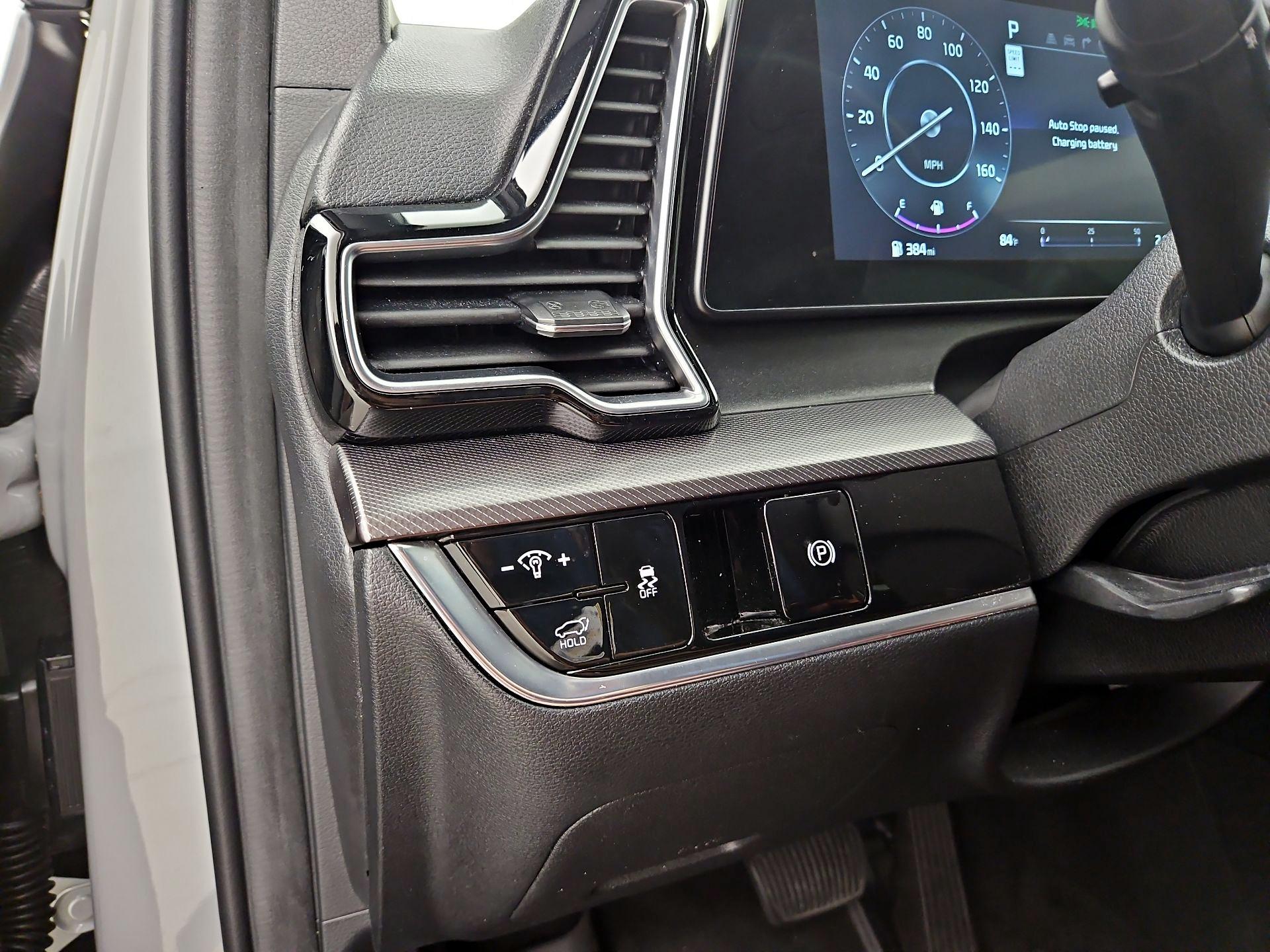 Thumbnail: 2023 Kia Sportage - 13