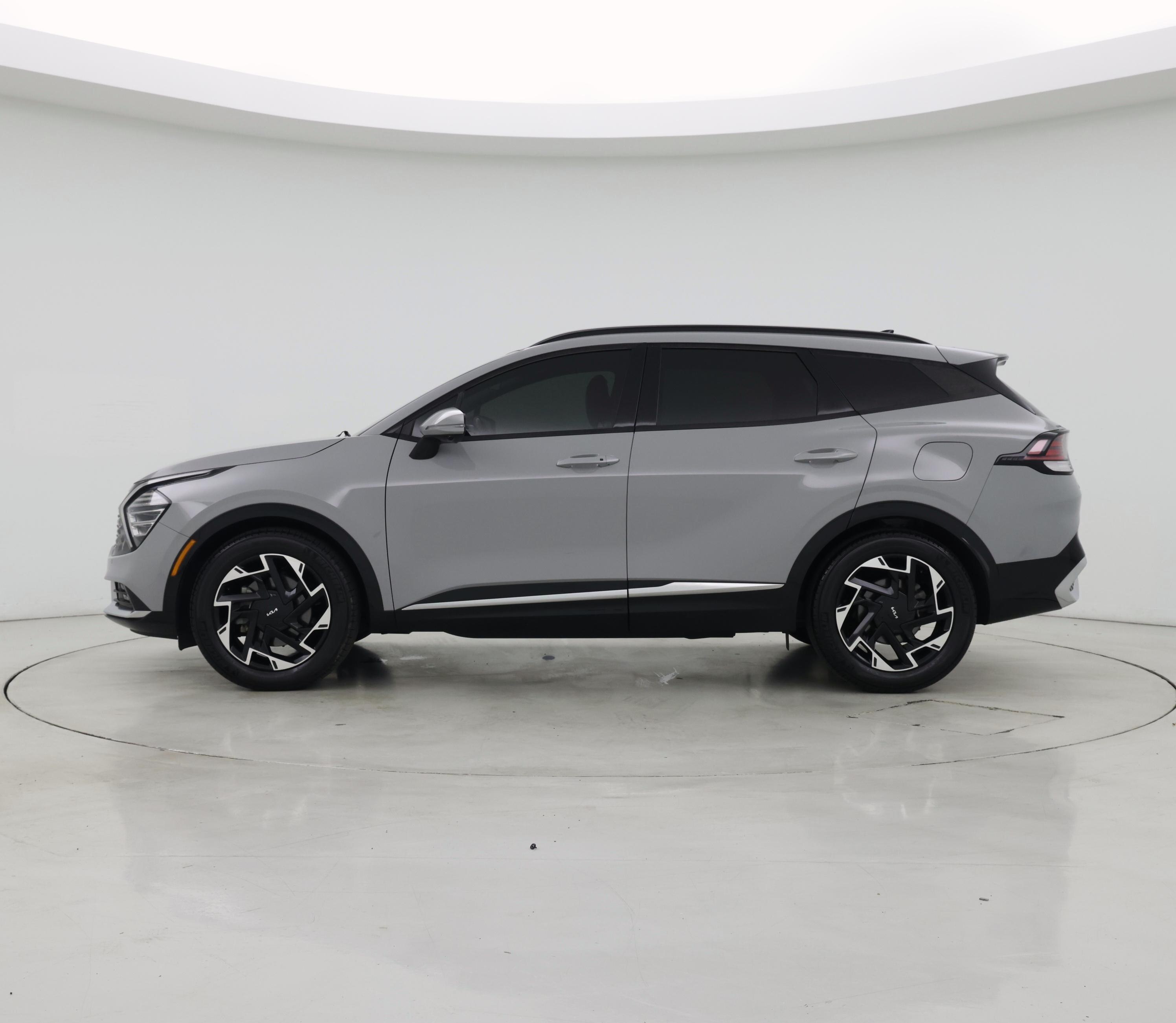 Thumbnail: 2023 Kia Sportage - 3