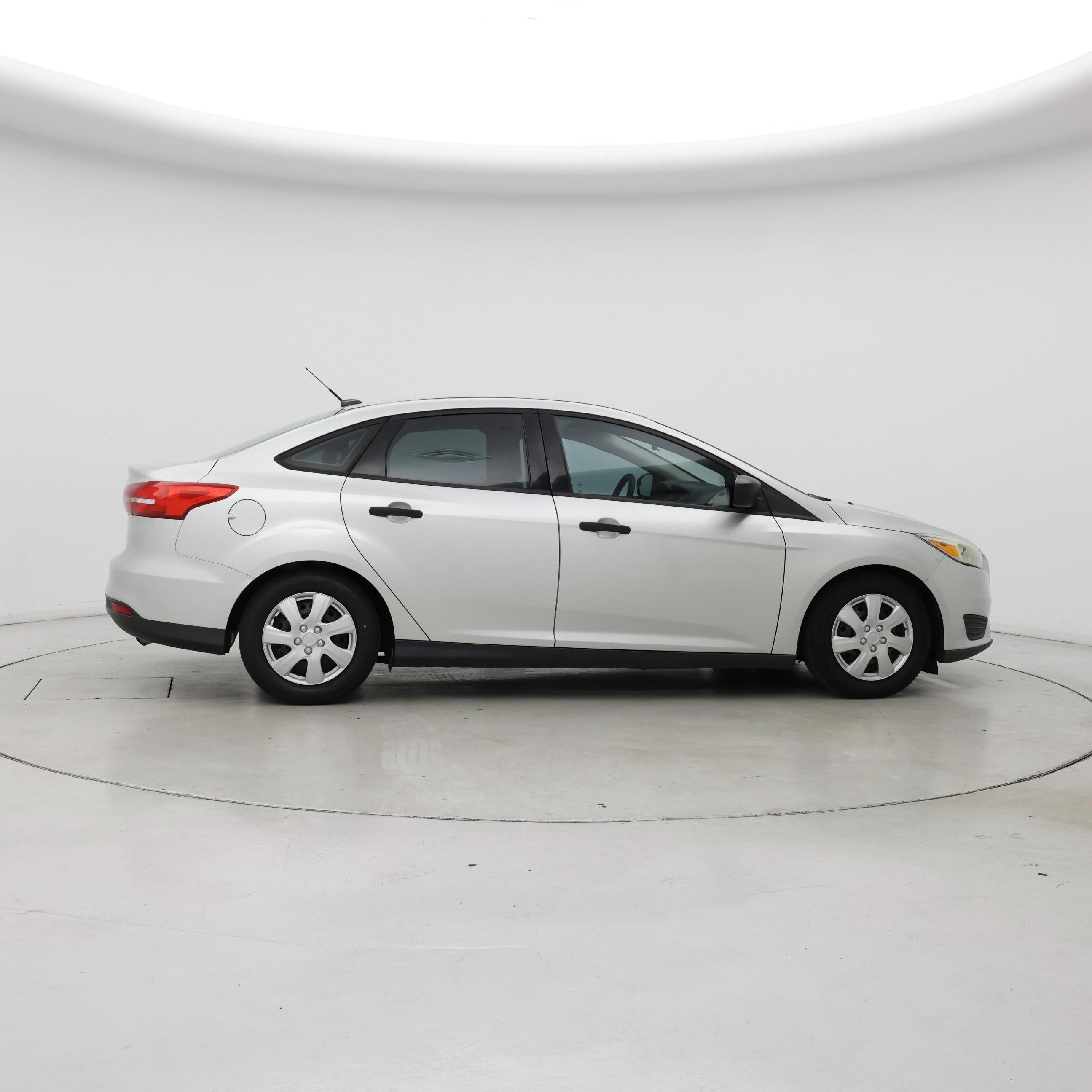 Thumbnail: 2016 Ford Focus - 7
