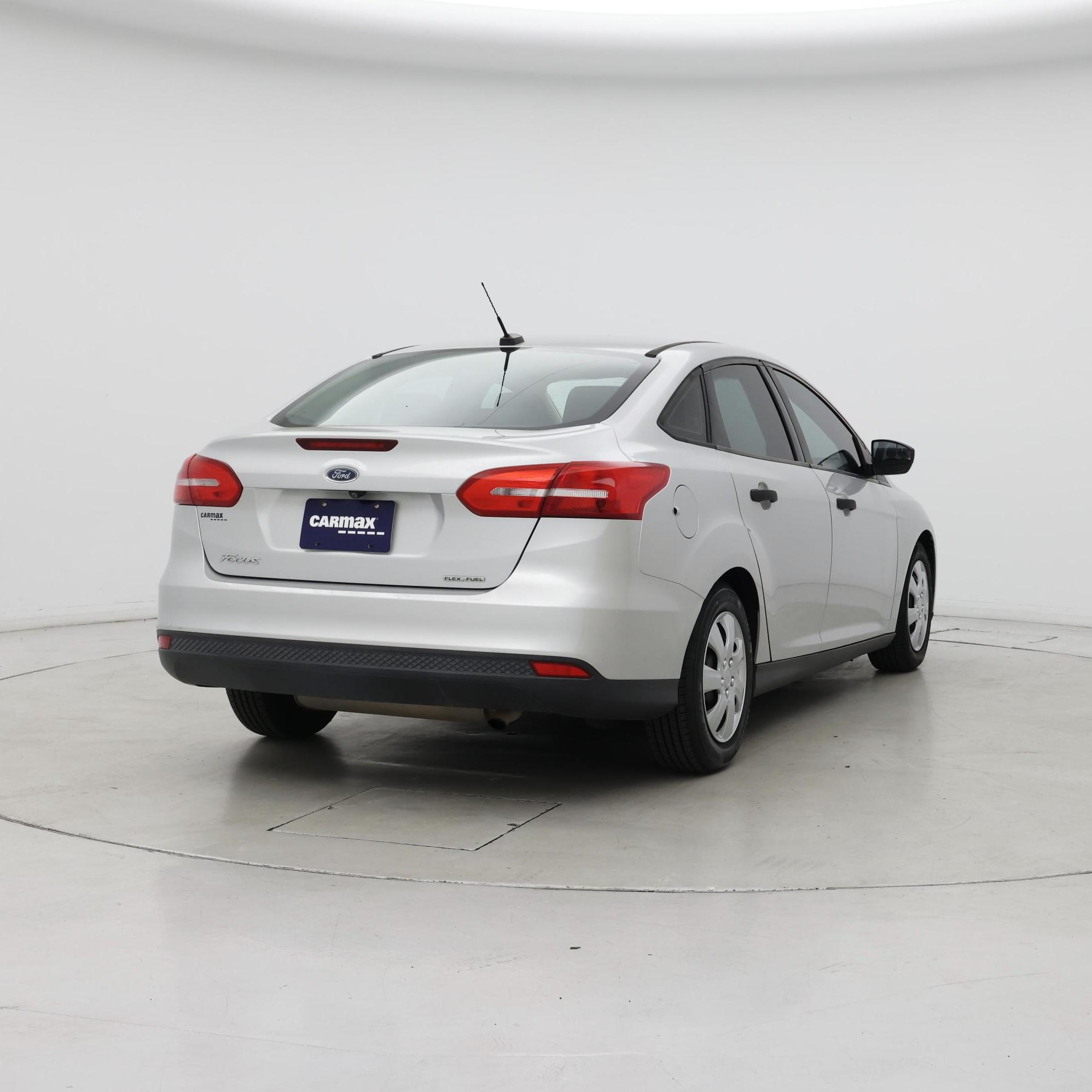 Thumbnail: 2016 Ford Focus - 8